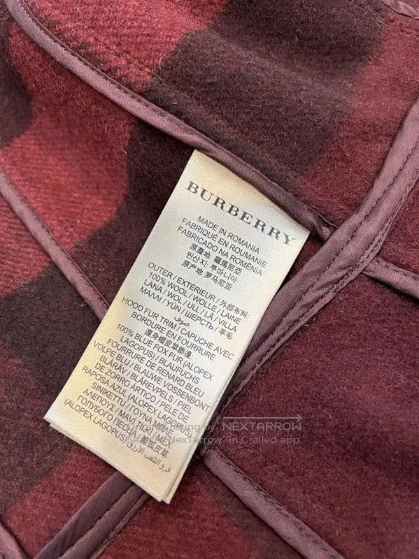 Burberry Burberry Red Wool Winter Coat with Hood. Size S / US 4 / IT 40 - 8 Thumbnail