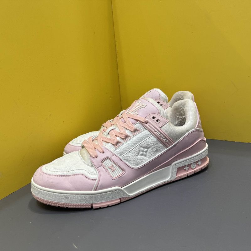 Louis Vuitton Louis Vuitton Trainer Leather Low-Top Sneakers 0089 Size US 11 / EU 44 - 1 Thumbnail