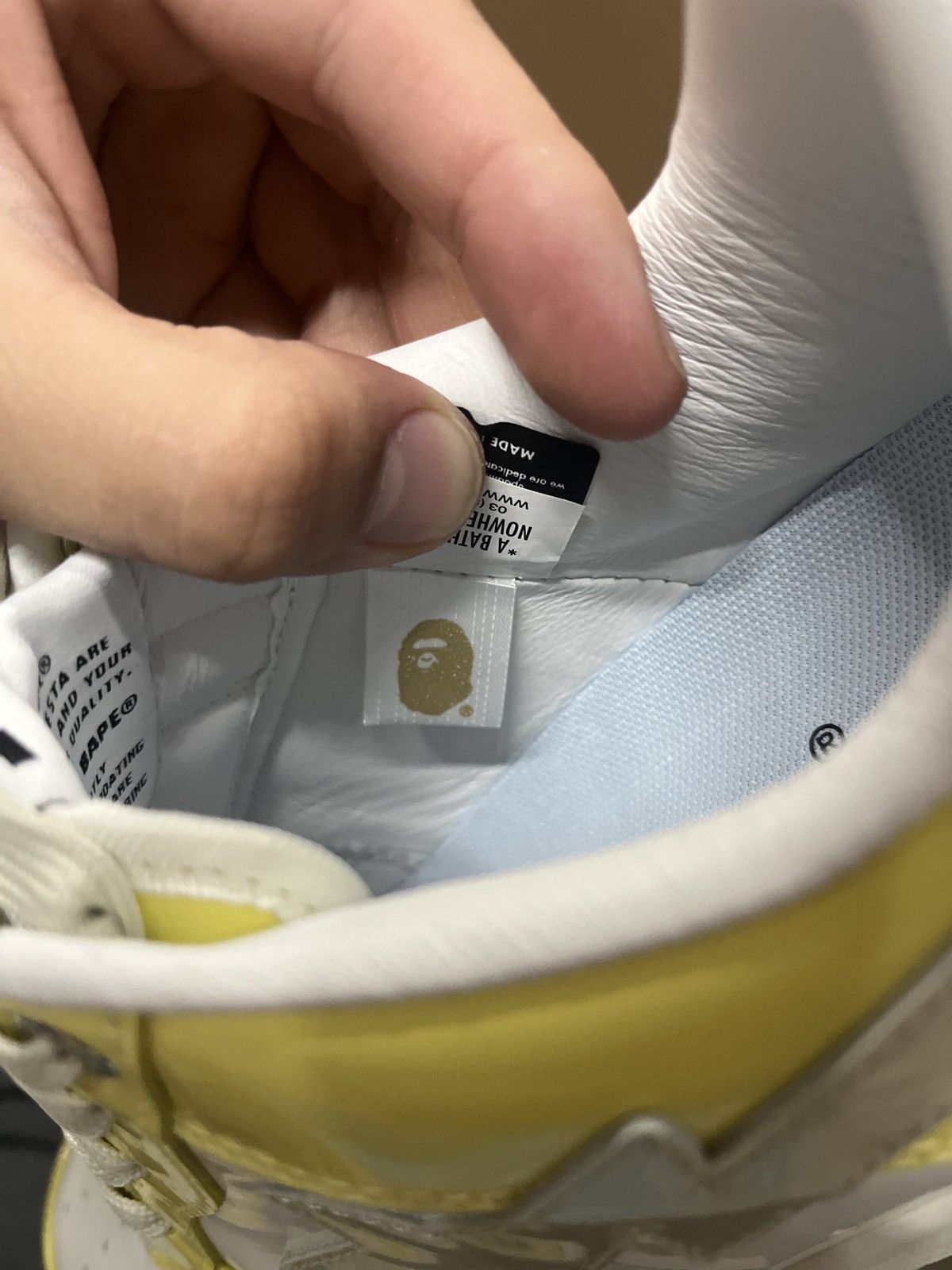 Bape × SSENSE Yellow Patent Bape Sta Size 7 Bapesta Size US 7 / EU 40 - 4 Thumbnail