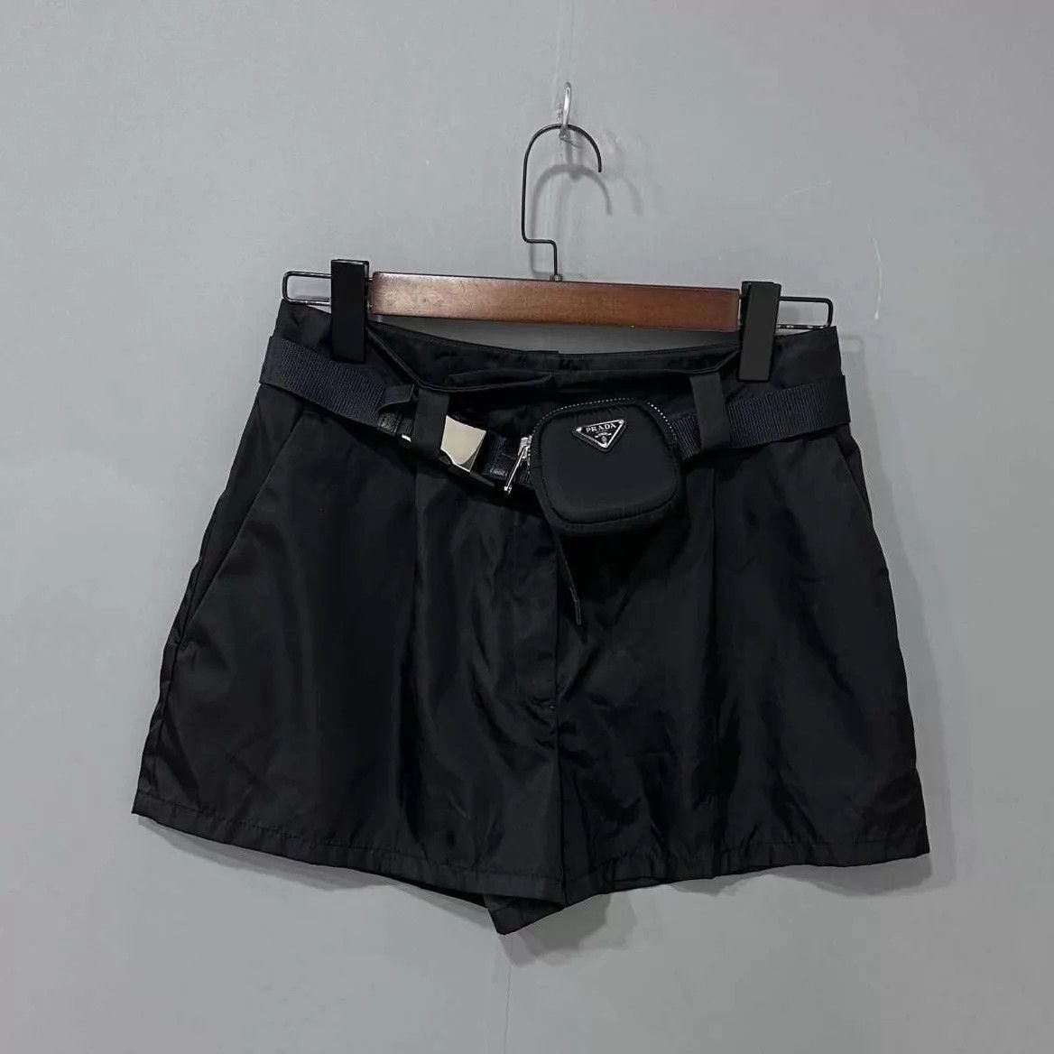 Prada PRADA Recycled Nylon Triangle Logo Blvck Shorts Size 26" / US 2 / IT 38 - 3 Thumbnail
