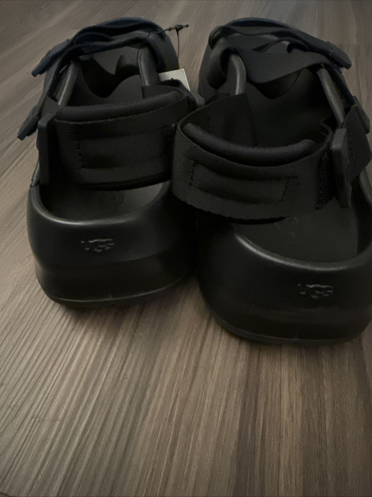 Ugg UGG M Stratus Sandals Black Size 13 | Adjustable Straps Size US 13 / EU 46 - 6 Thumbnail