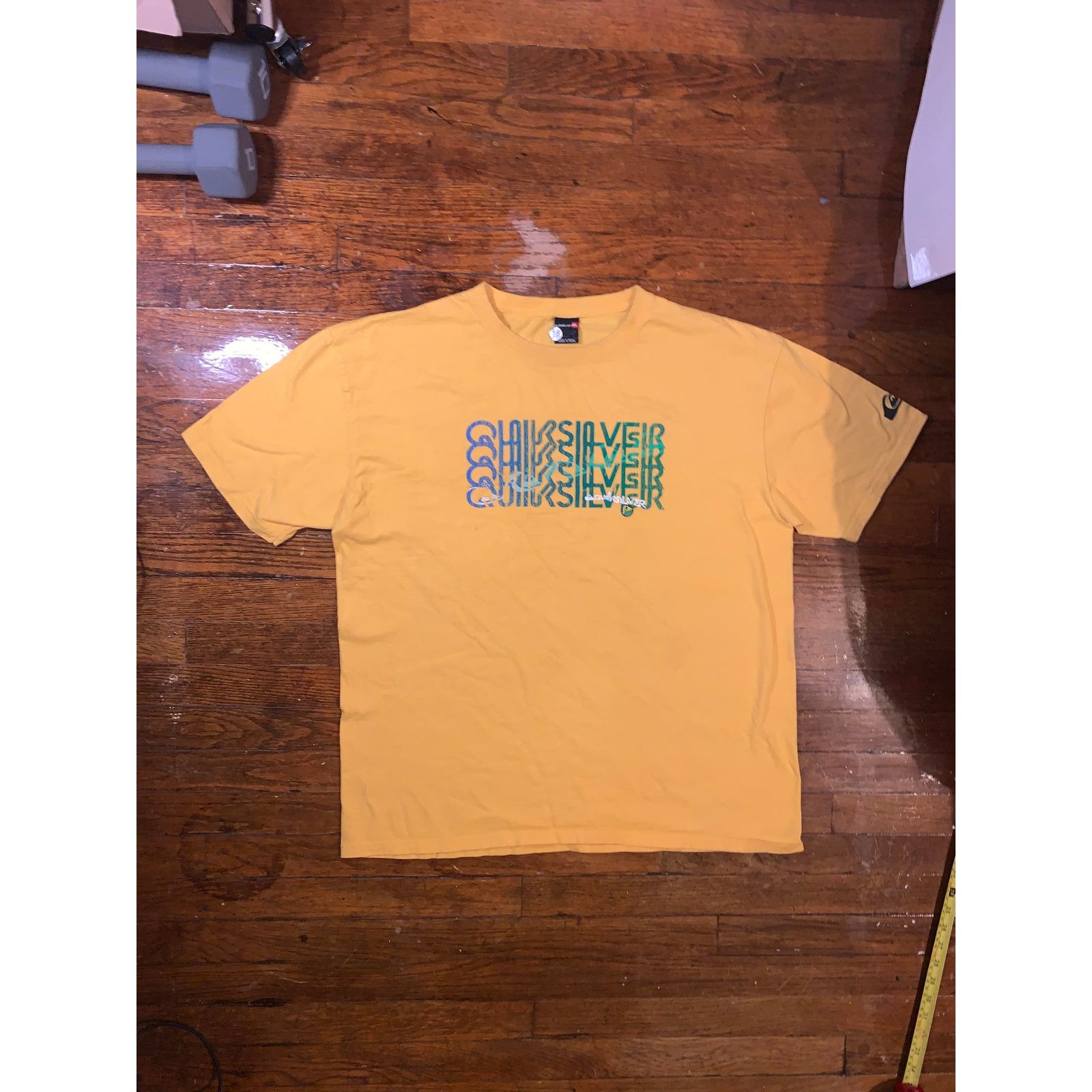 Quicksilver Vintage Quiksilver Graphic T Shirt XL Yellow Surf Skate Size US XL / EU 56 / 4 - 2 Thumbnail