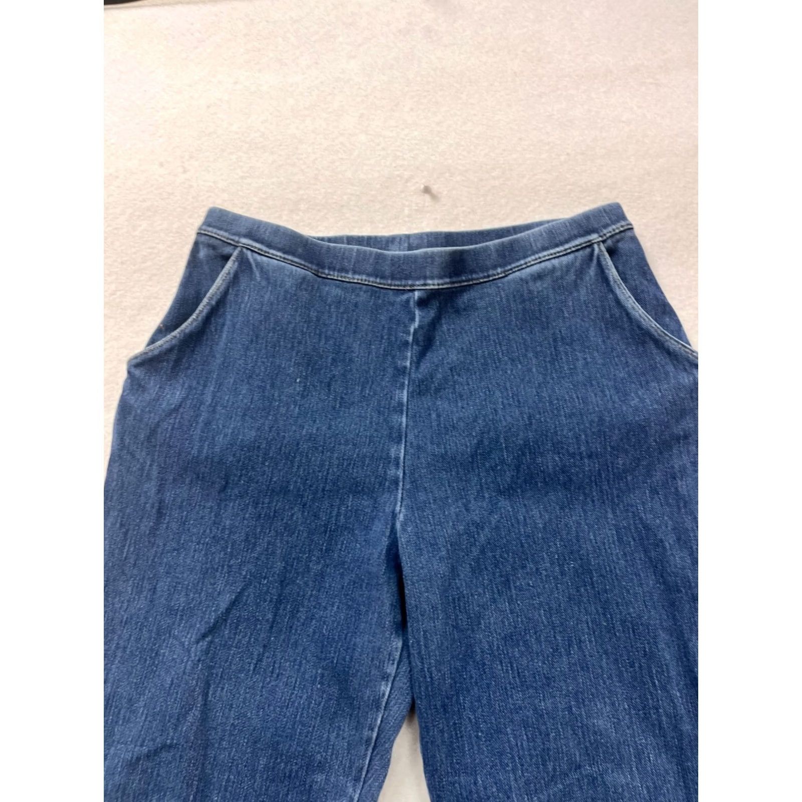 Vintage L.L.Bean Jeans Women Regular Medium Blue Denim Straight Pants M size 96% Cotton 4% Spandex Elastic Waistband Pre-Owned Like New Size 32" / US 10 / IT 46 - 6 Thumbnail