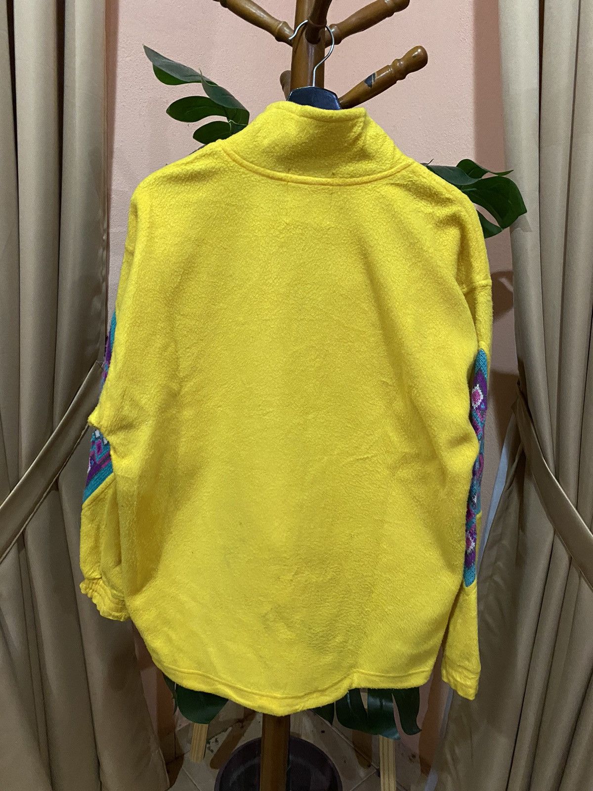 Descente Vintage Descente Yellow Fleece Half-Zip Tribal Design Size US M / EU 48-50 / 2 - 5 Thumbnail
