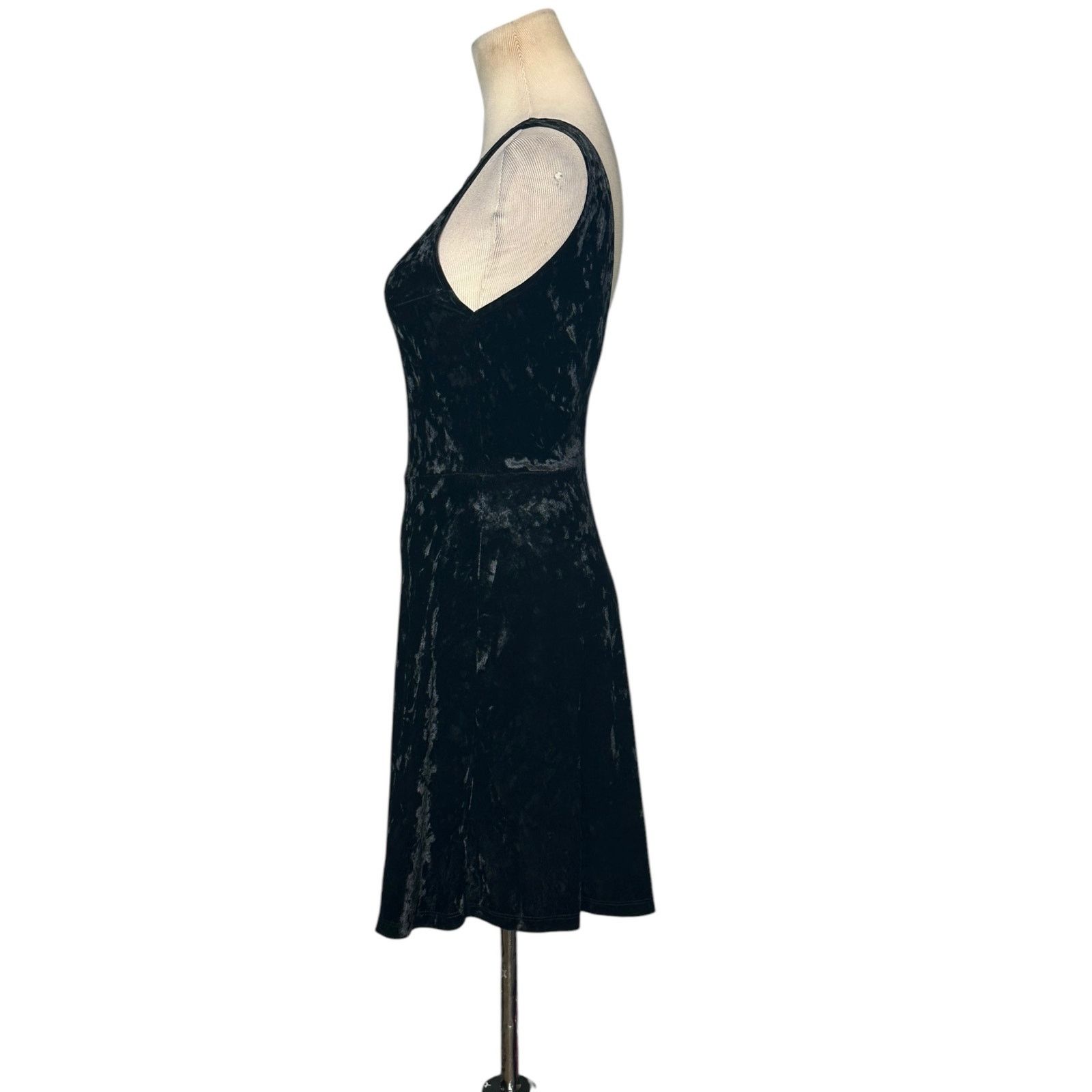 H&M H&M Divided black velvet deep V back mini party dress size 4 Size S / US 4 / IT 40 - 11 Thumbnail