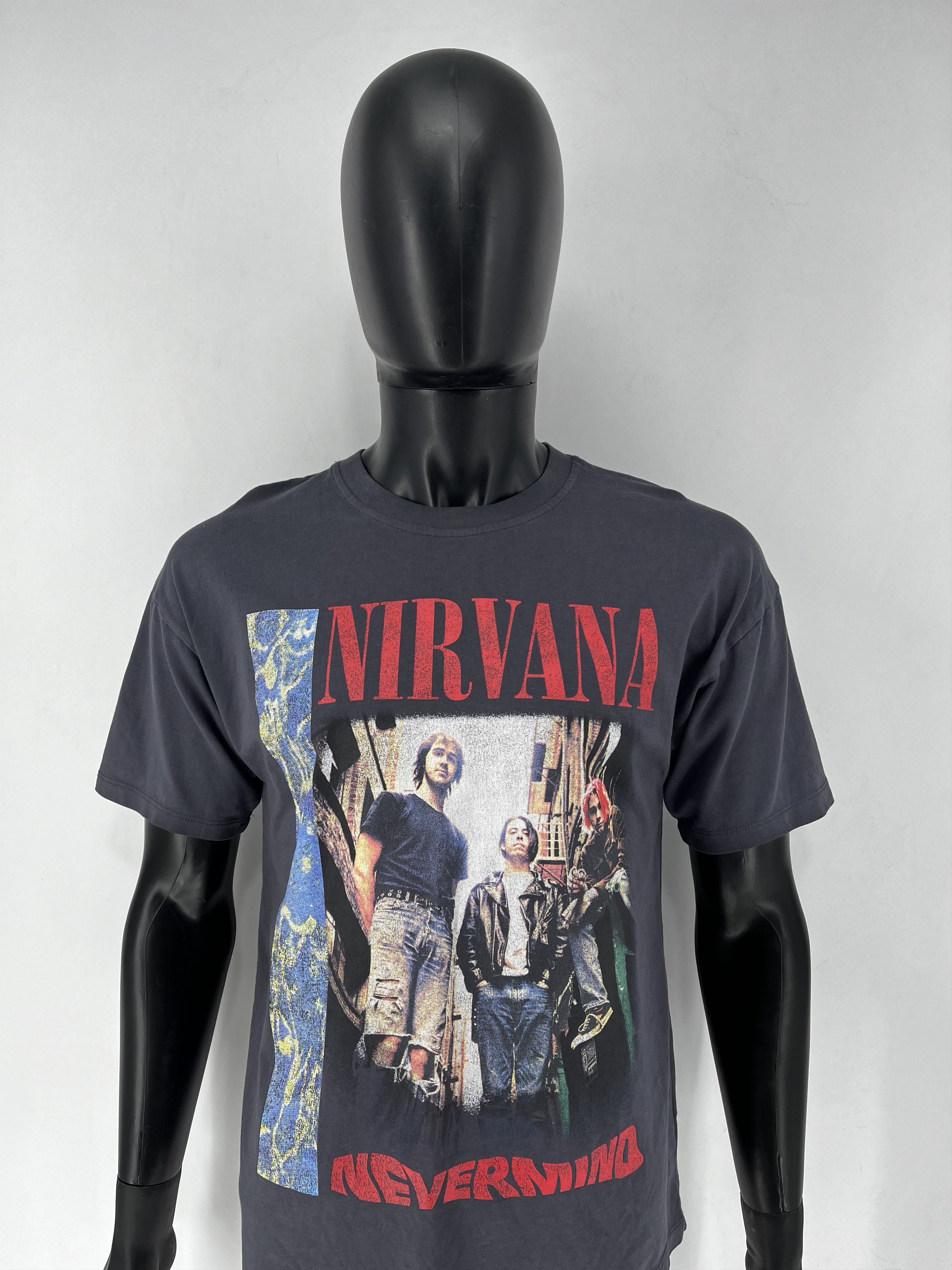 Band Tees × Vintage Vintage Y2K Nirvana Kurt Cobain Tee Print Band Tour Rock Size US XS / EU 42 / 0 - 10 Thumbnail