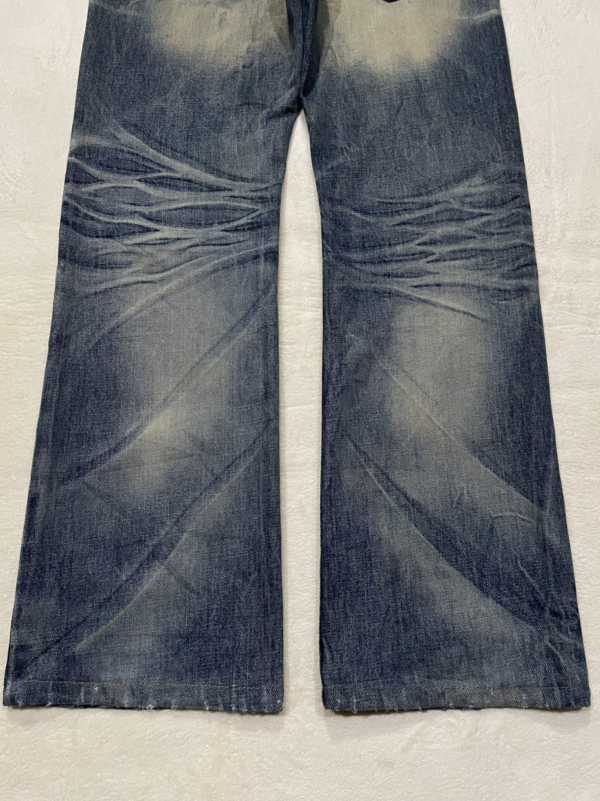 Japanese Brand Vintage Improves Boot Cut Distress Mudwash Denim Jeans Size US 31 - 13 Thumbnail