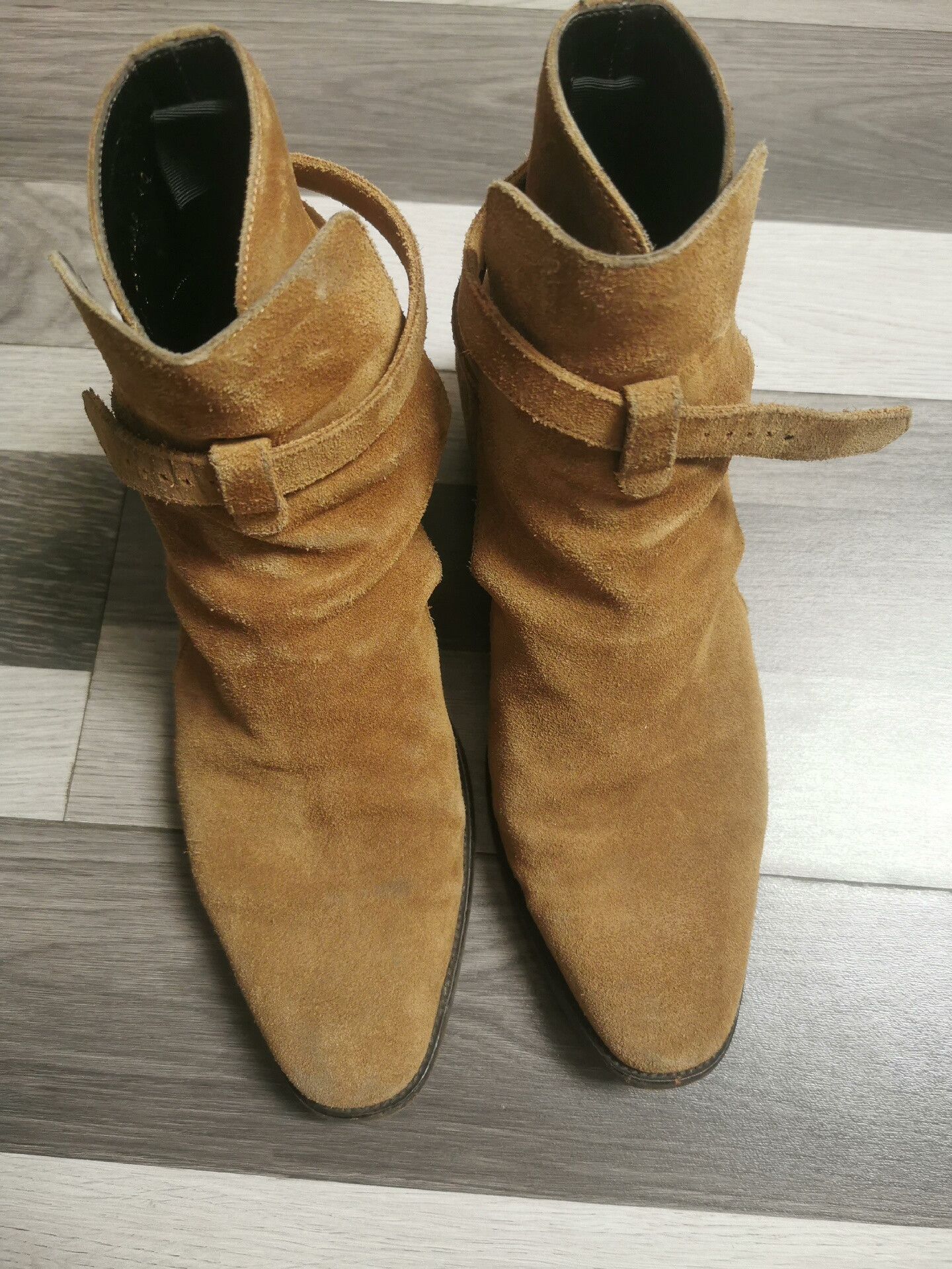 Classic Saint Laurent Beige Suede Boots