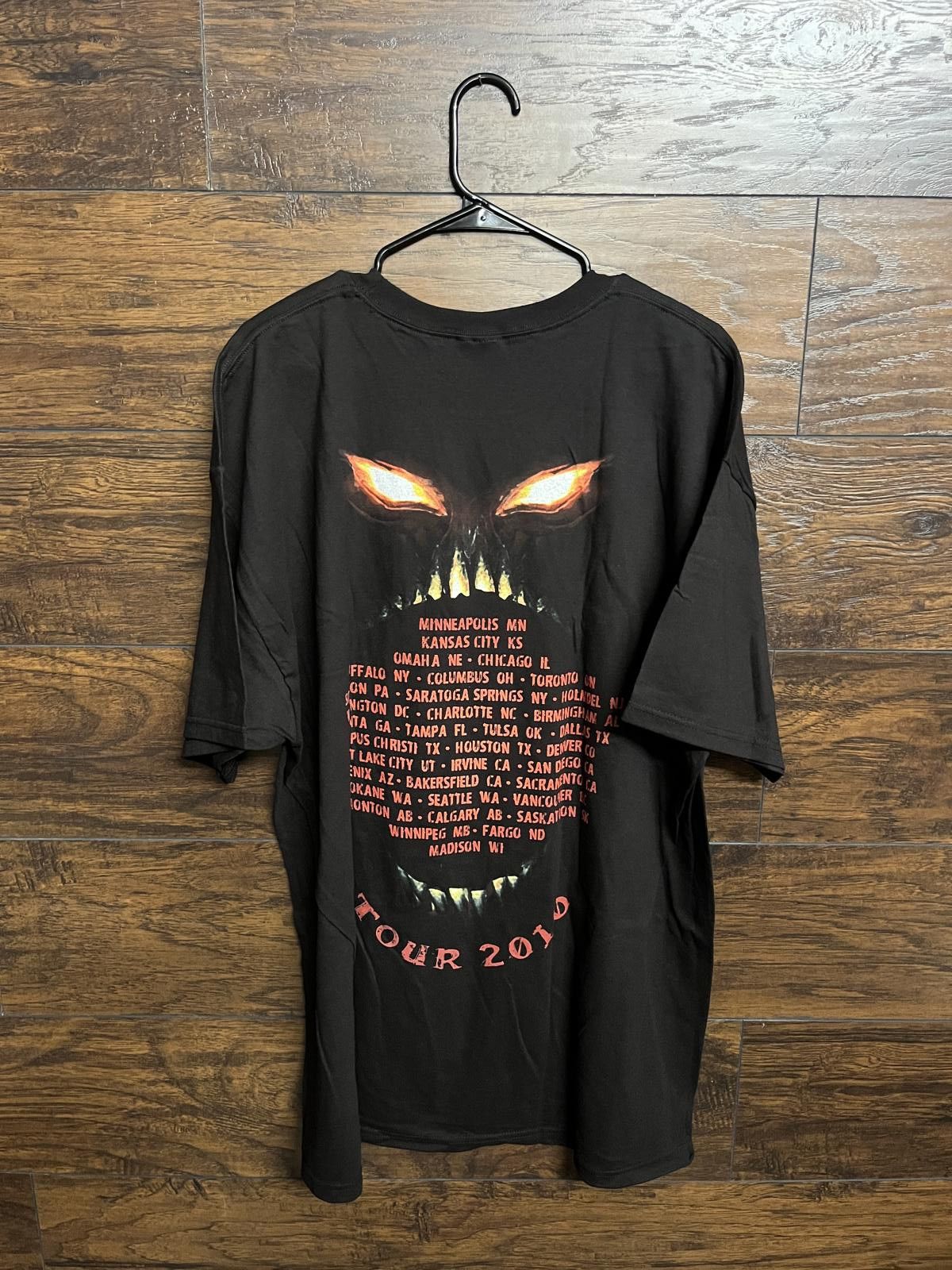 Designer Disturbed T-shirt Asylum Release 2010 Tour Shirt 2XL Size US XXL / EU 58 / 5 - 2 Thumbnail