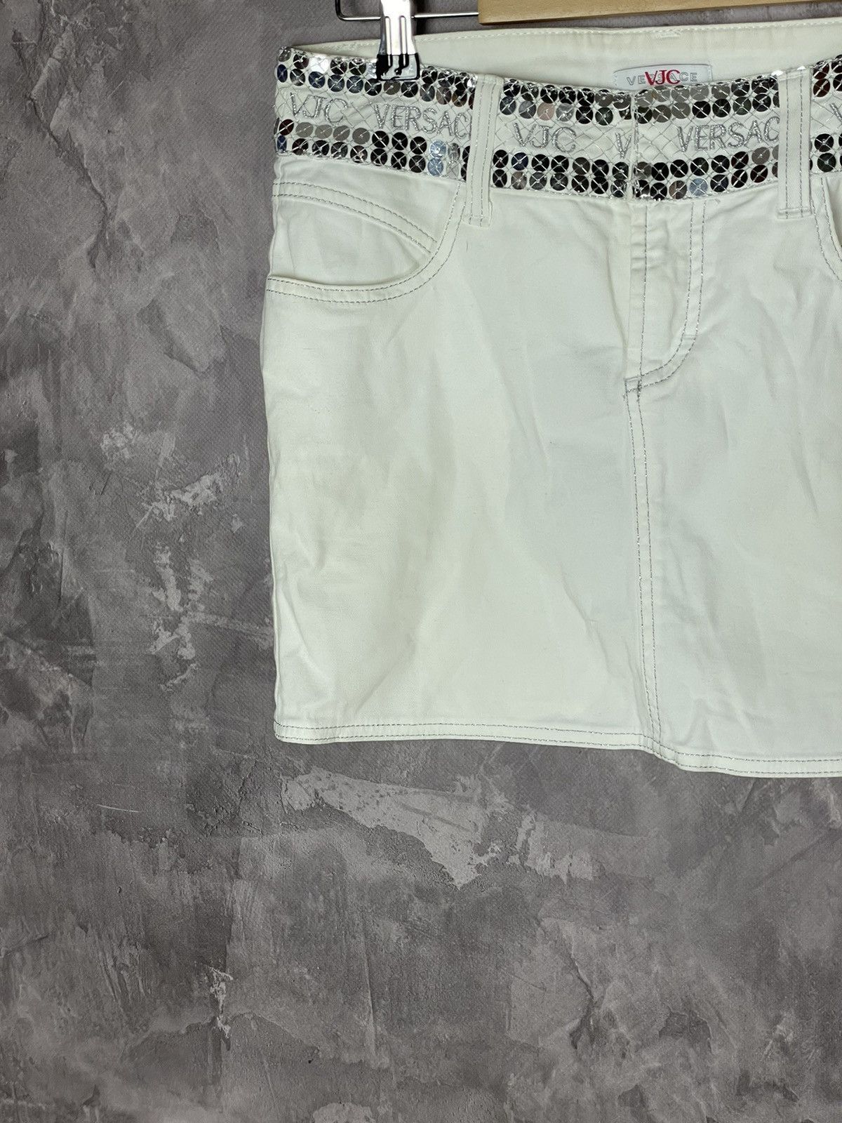 Versace × Versace Jeans Couture × Vintage Versace Jeans Couture mini skirt Size 28" / US 6 / IT 42 - 4 Thumbnail