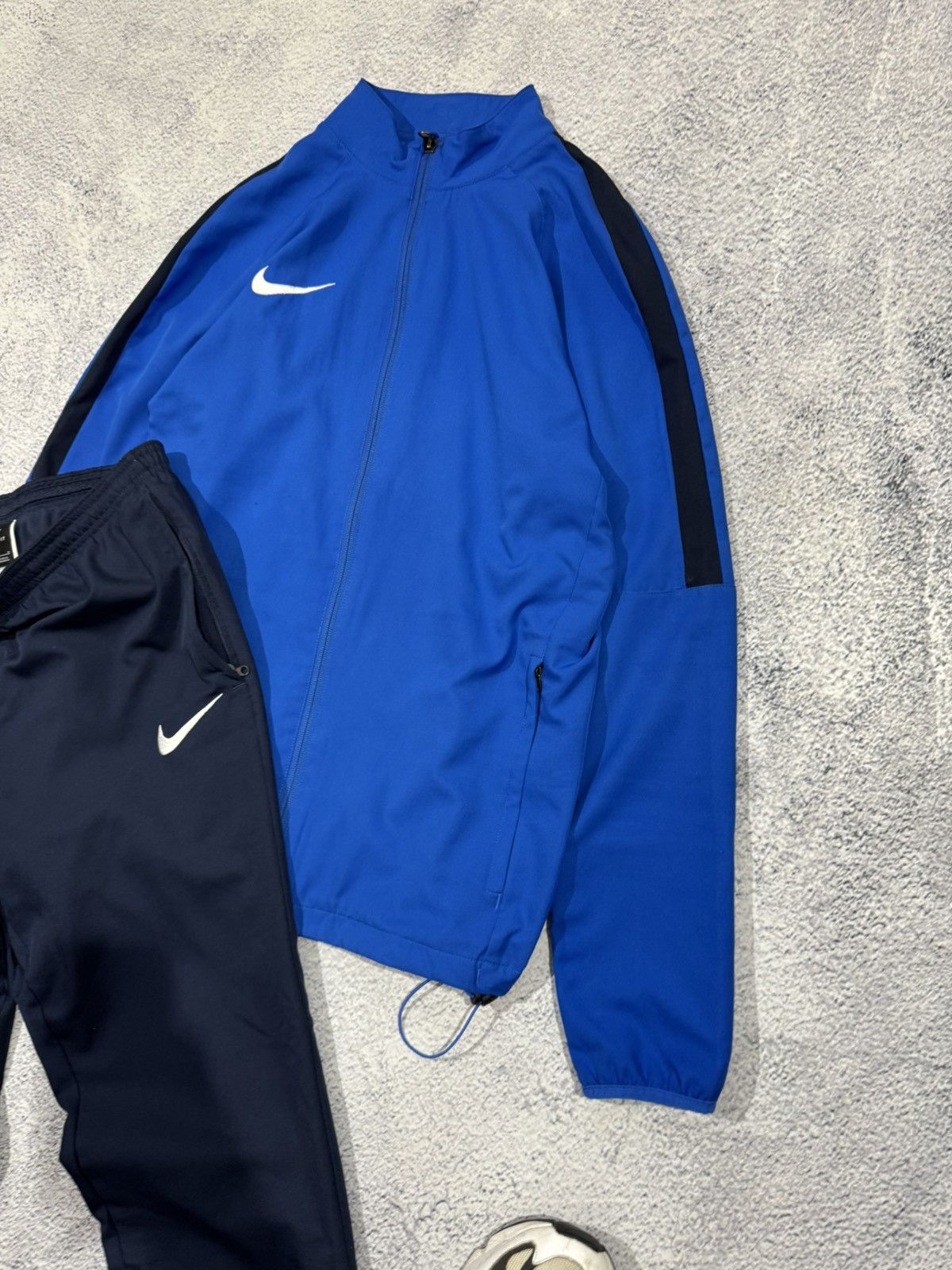 Nike × Vintage Vintage Nike tracksuits nylon jacket and pants men’s M Y2K Size 36R - 7 Thumbnail