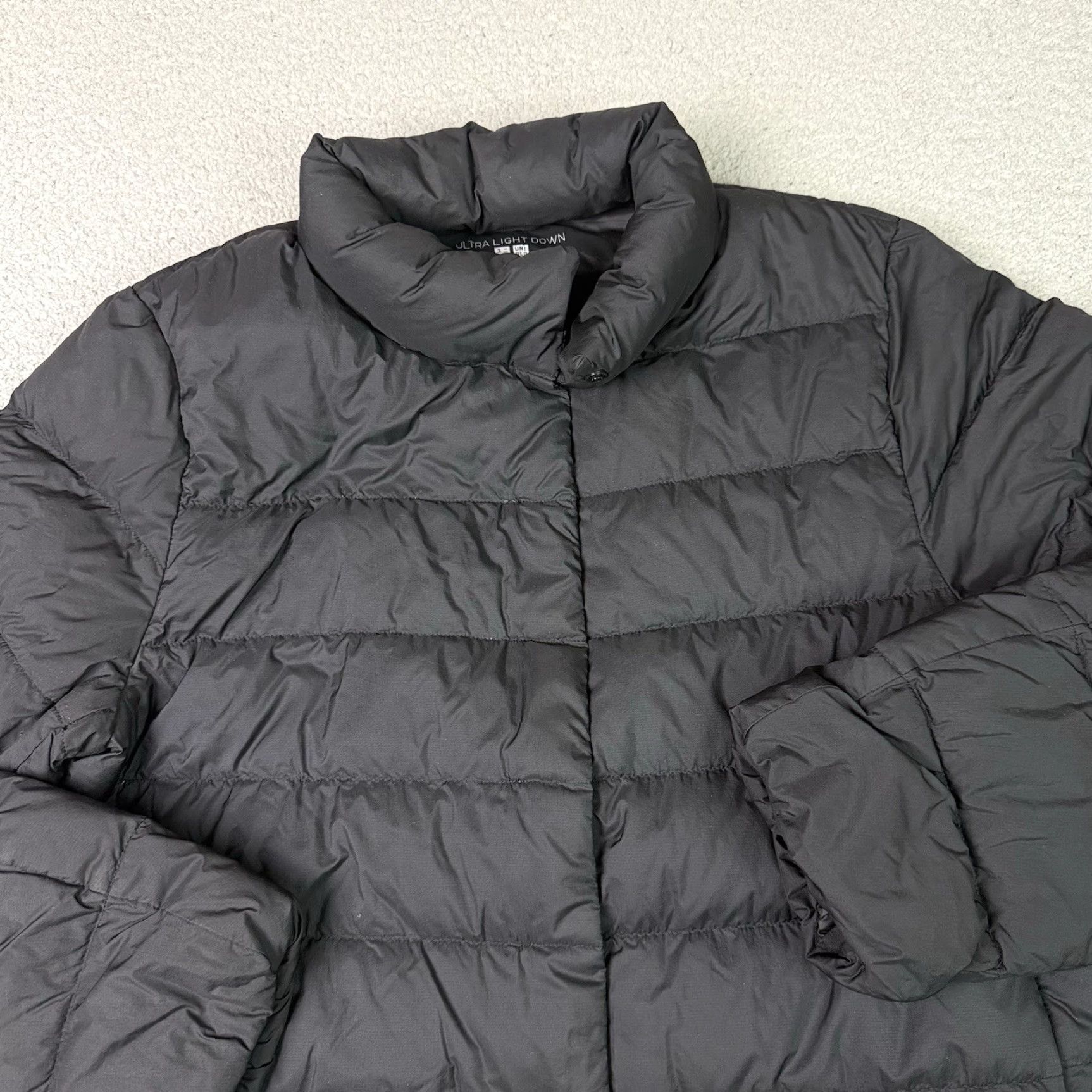 Uniqlo VINTAGE Uniqlo Jacket Mens Down Ultra Light Black Large Coat Casual Essential Nylon Boxy Size US L / EU 52-54 / 3 - 2 Thumbnail