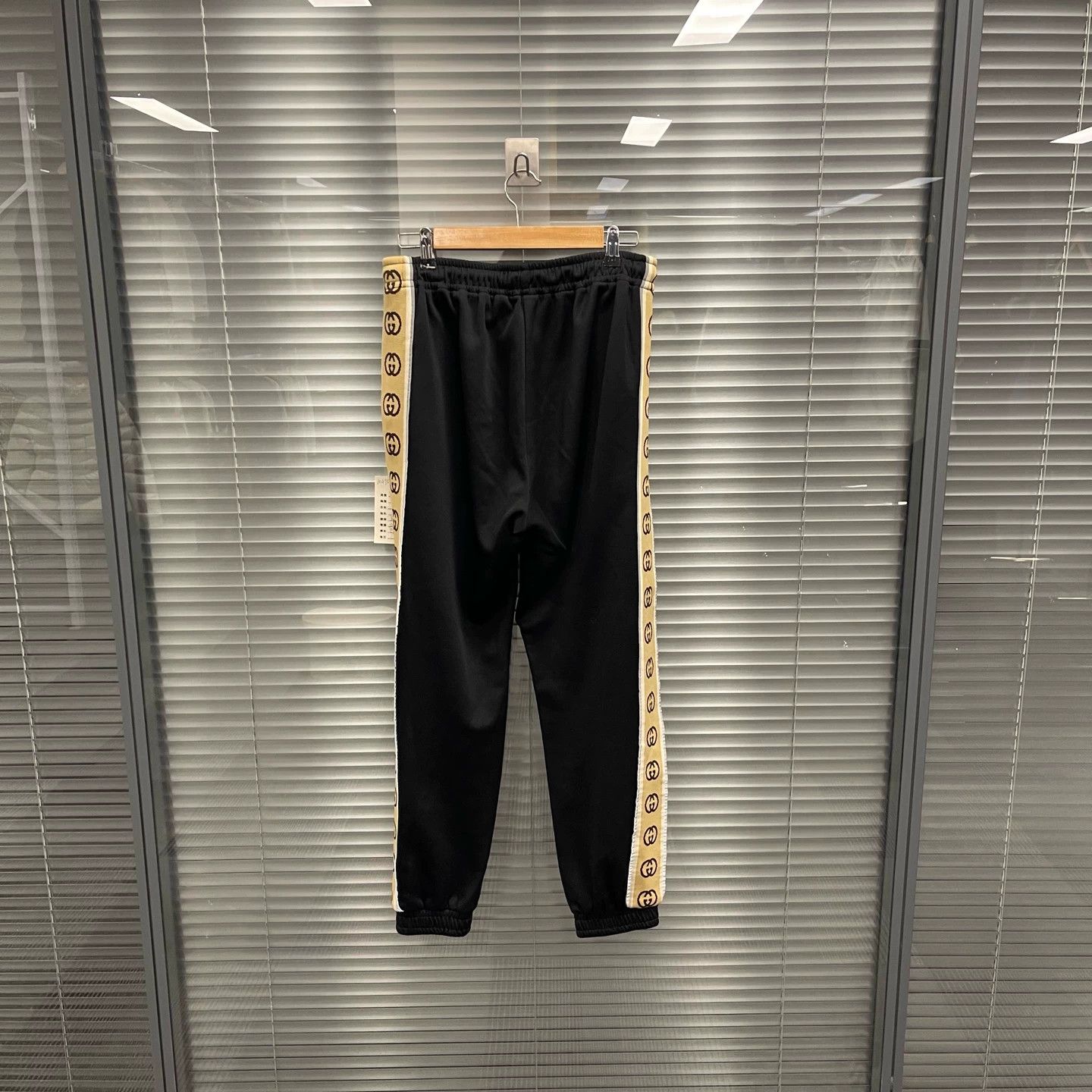 Gucci Gucci 3M Reflective Taped Logo Pants M 99 New Size US 34 / EU 50 - 2 Thumbnail