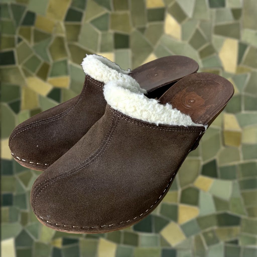 Vintage Brown Leather Mules Clogs Women Size 8 Heel Faux Fur Italy Made Size US 8 / IT 38 - 1 Thumbnail