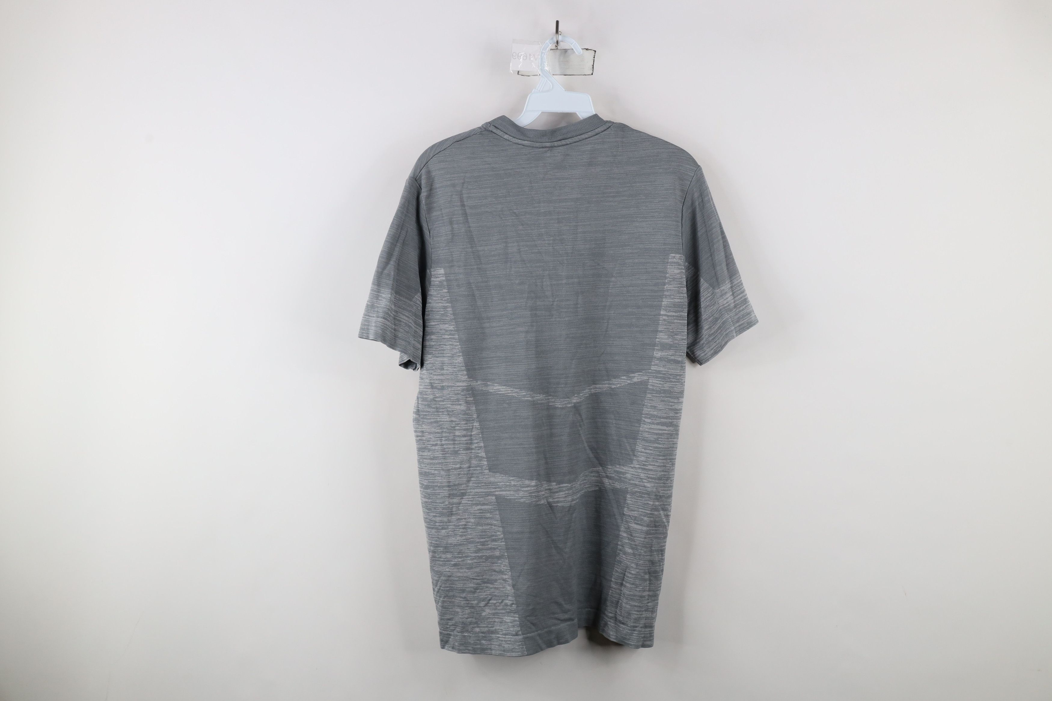 Nike × Vintage Nike Pro Training Block Knit Running Gym V-Neck T-Shirt Gray Size US M / EU 48-50 / 2 - 9 Thumbnail