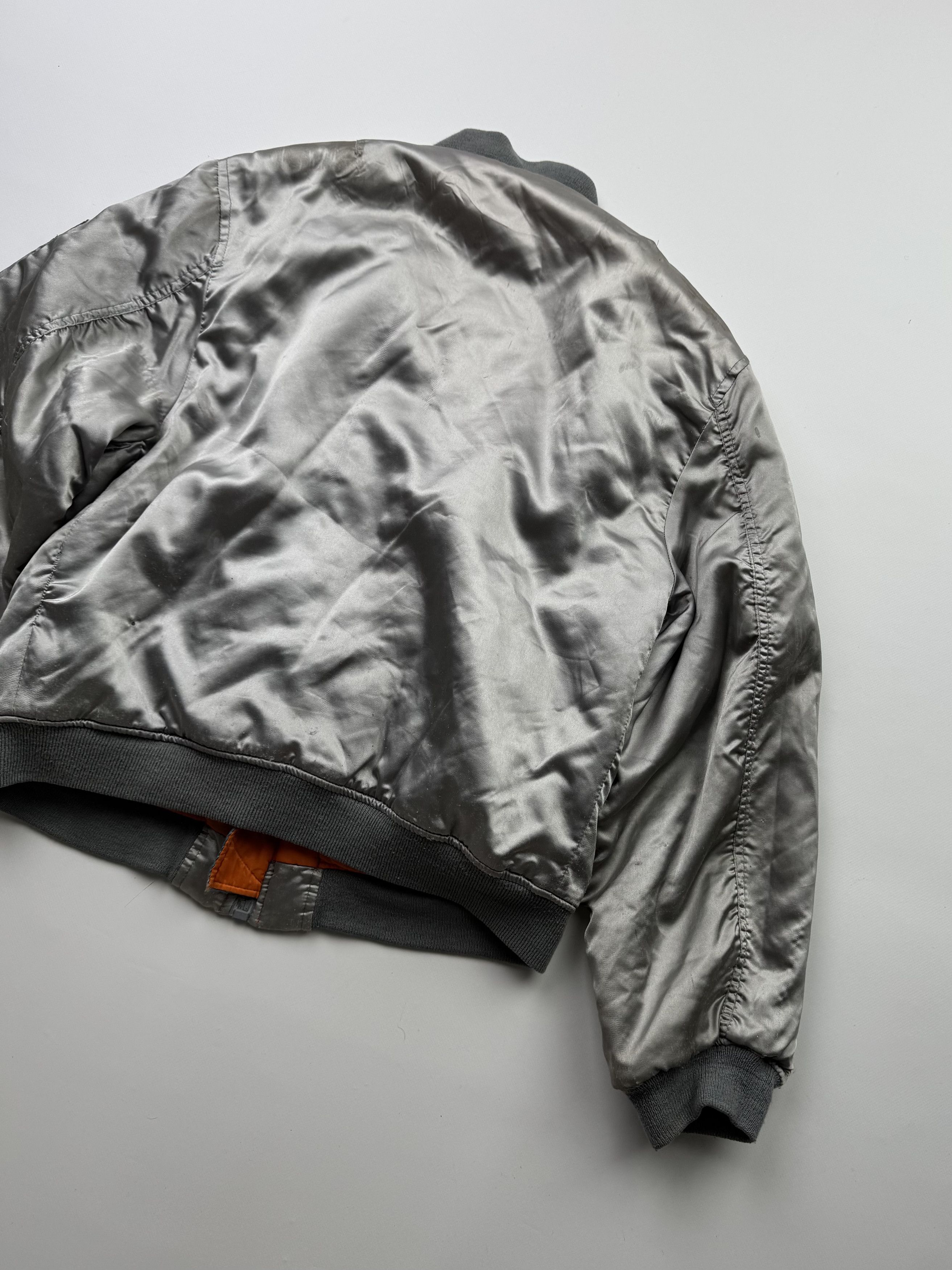 Japanese Brand Vintage Thrashed Bomber Jacket B764(V291)E2 Size US M / EU 48-50 / 2 - 14 Thumbnail
