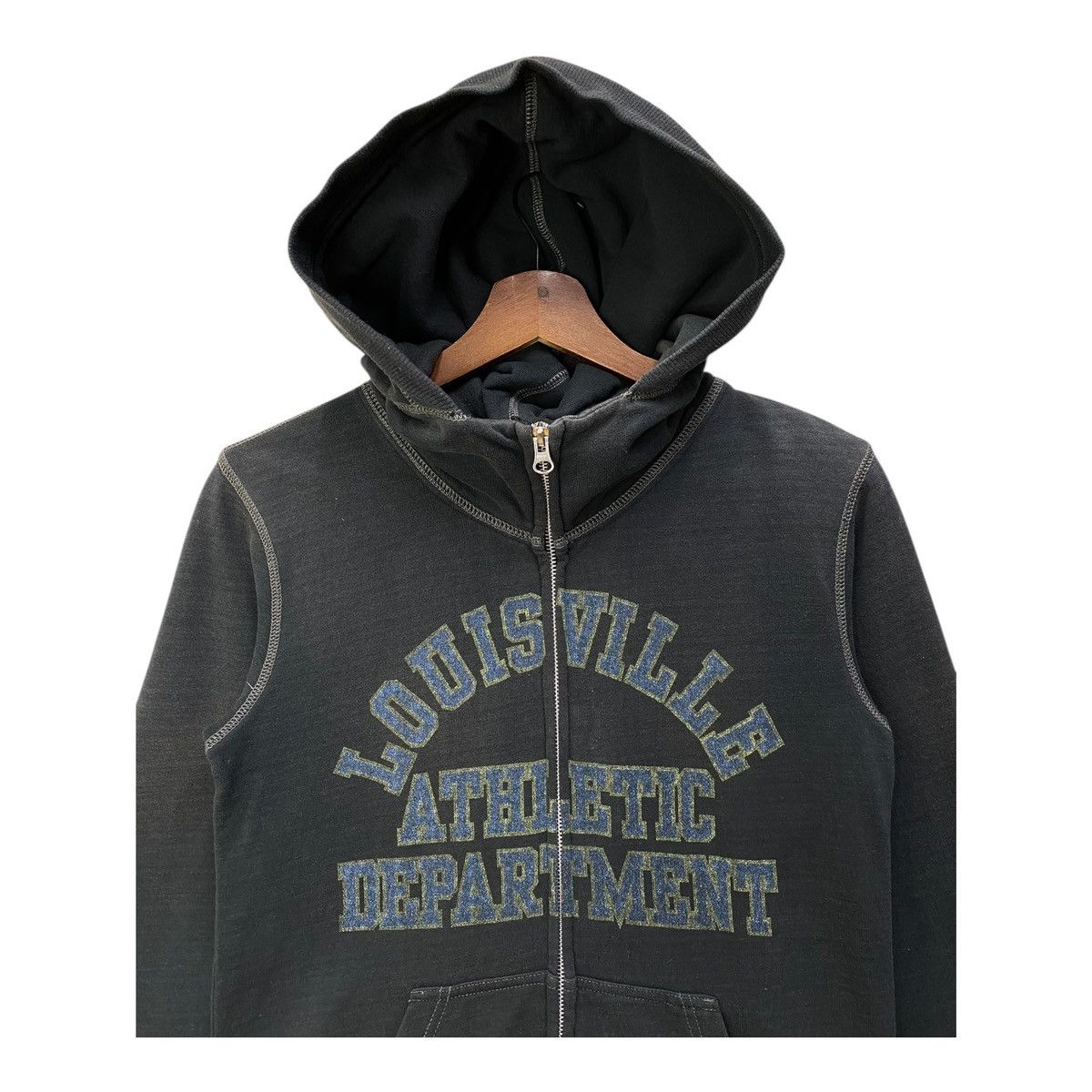 Champion Champion Womens LouisVille Athletic Department Hoodie Size M / US 6-8 / IT 42-44 - 2 Thumbnail