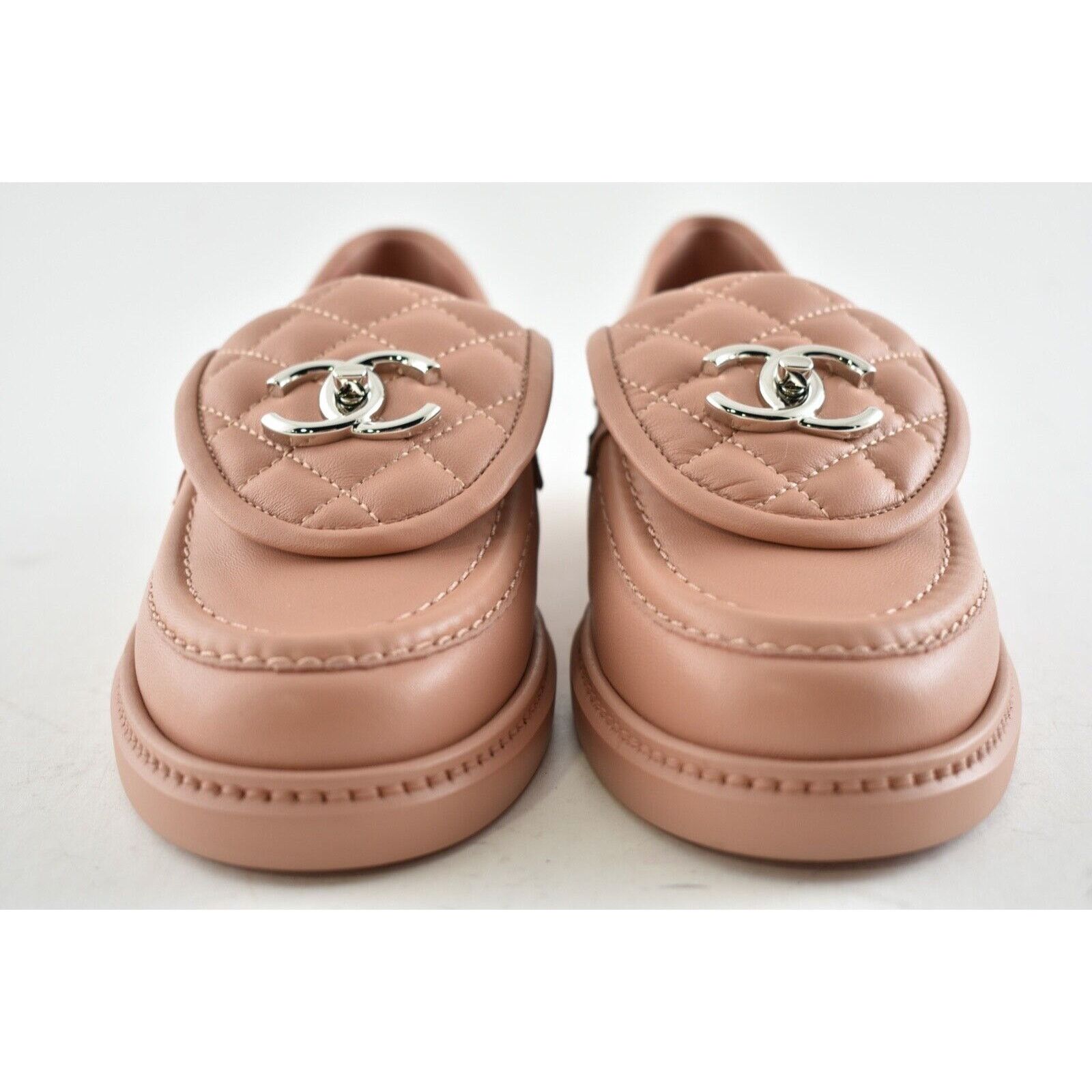 Chanel Chanel Quilted Flap Turnlock Mule Slip On Flat Loafer 38 Size US 8 / IT 38 - 7 Thumbnail