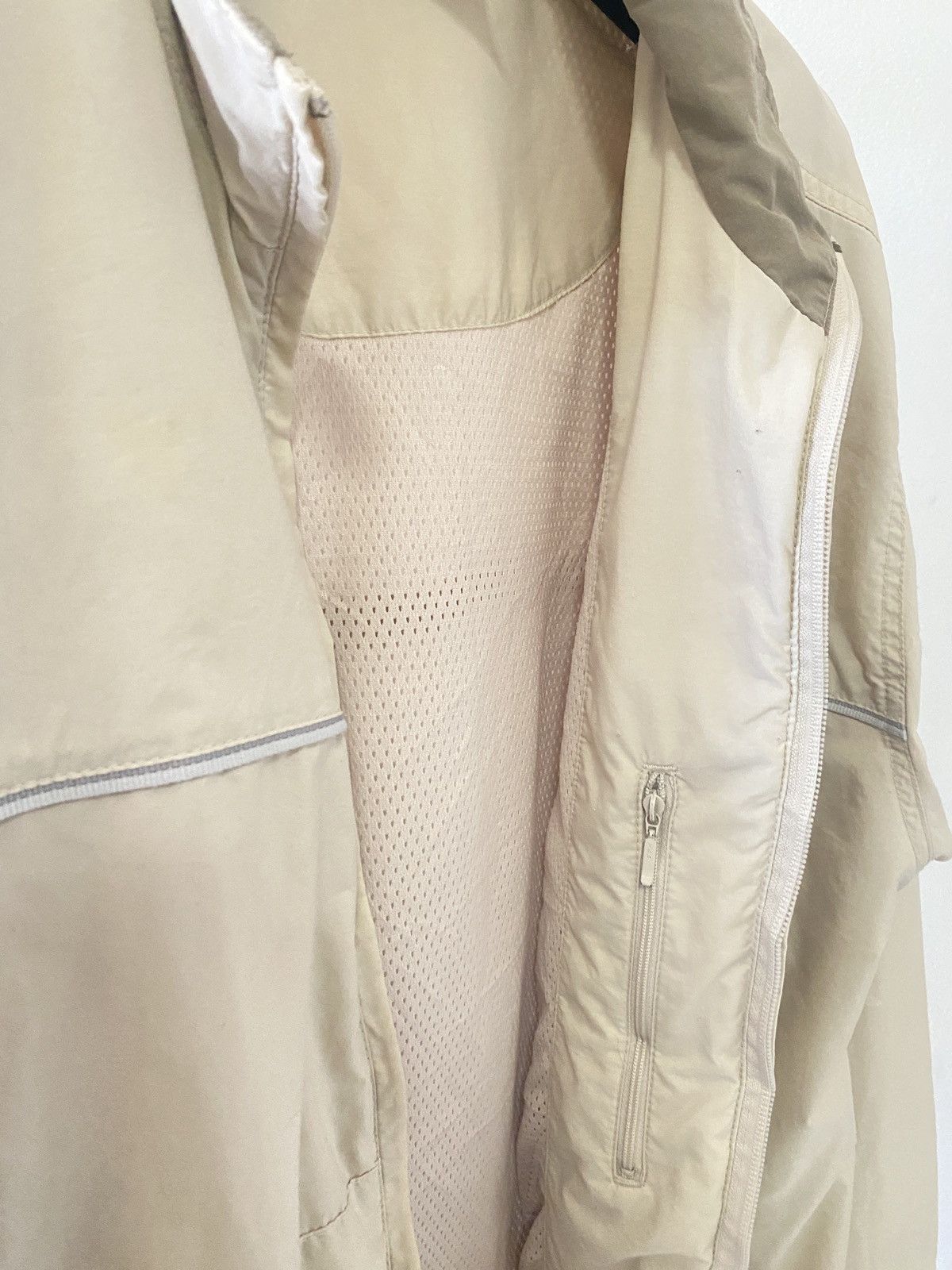 Nike × Vintage LIGHT BEIGE NIKE TRACK JACKET - 2000s L/XL Size US L / EU 52-54 / 3 - 4 Thumbnail