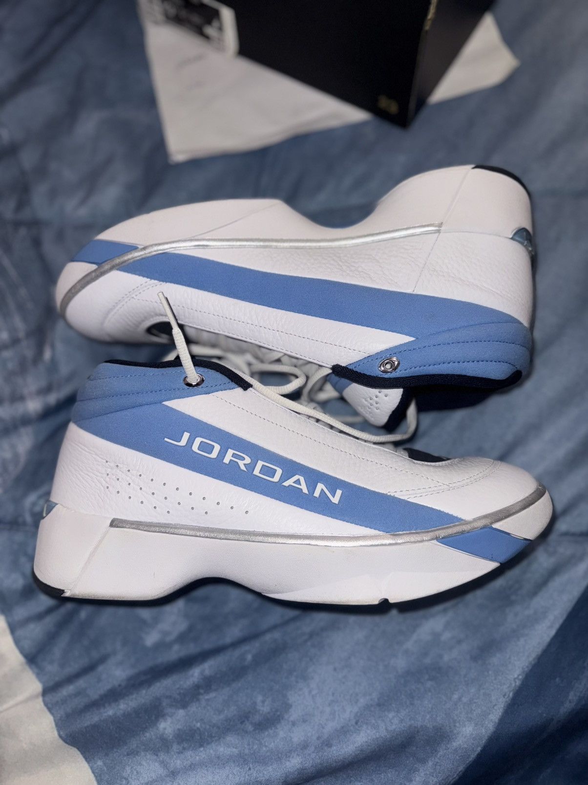 Jordan Brand Jordan Team Showcase (UNC) Size US 10.5 / EU 43-44 - 2 Thumbnail