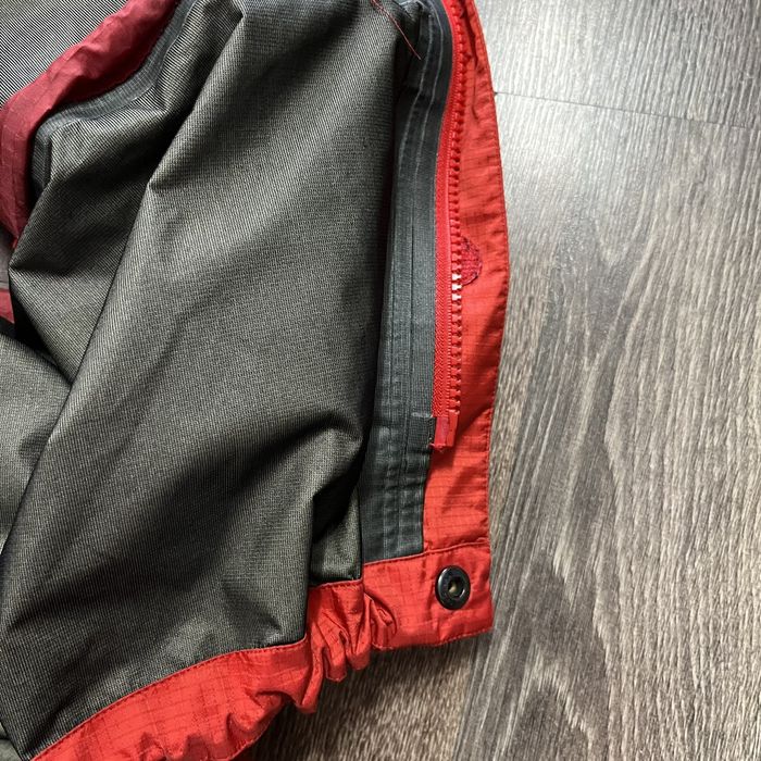 Arc'Teryx Vintage Arc’teryx Red Theta LT Gore-Tex Gold Logo | Grailed