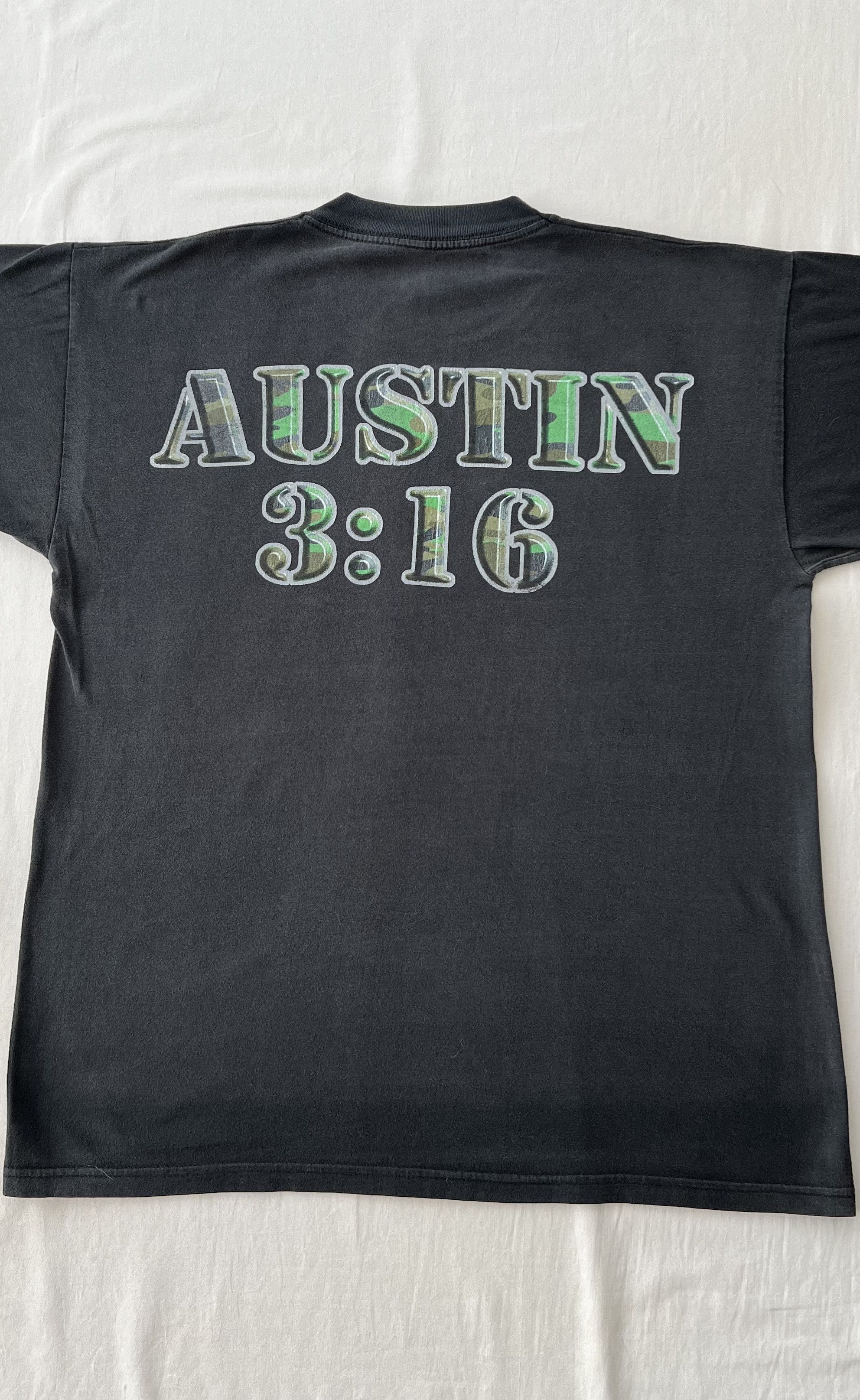 WWE Vintage 1998 Stone Cold Steve Austin Camo Face WWE T-shirt Size US M / EU 48-50 / 2 - 16 Thumbnail