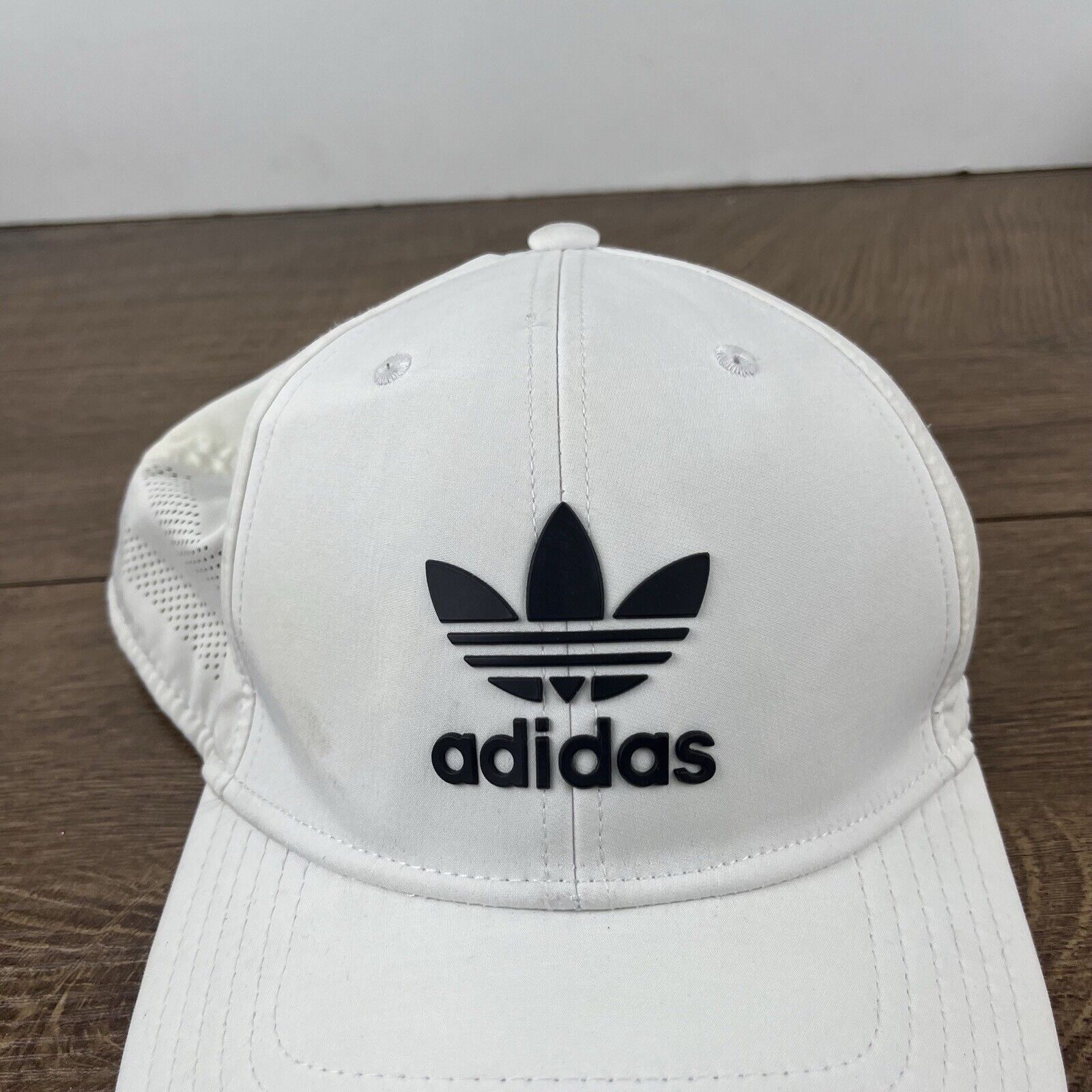 Adidas Adidas Snapback Hat Adidas Snapback Hat White Adjustable Hat Size ONE SIZE - 7 Thumbnail