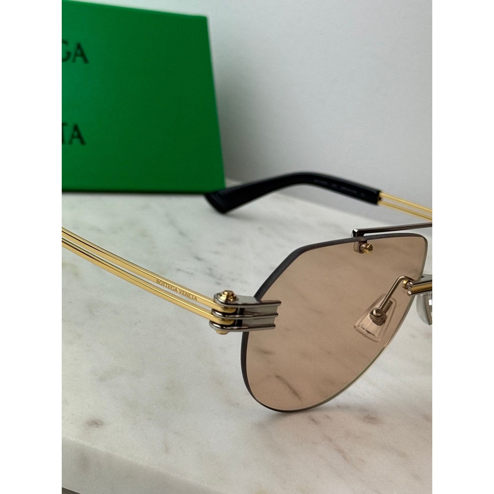 Bottega Veneta NEW Bottega Veneta BV1342S Two Toned Aviator Sunglasses $730 Size ONE SIZE - 7 Thumbnail