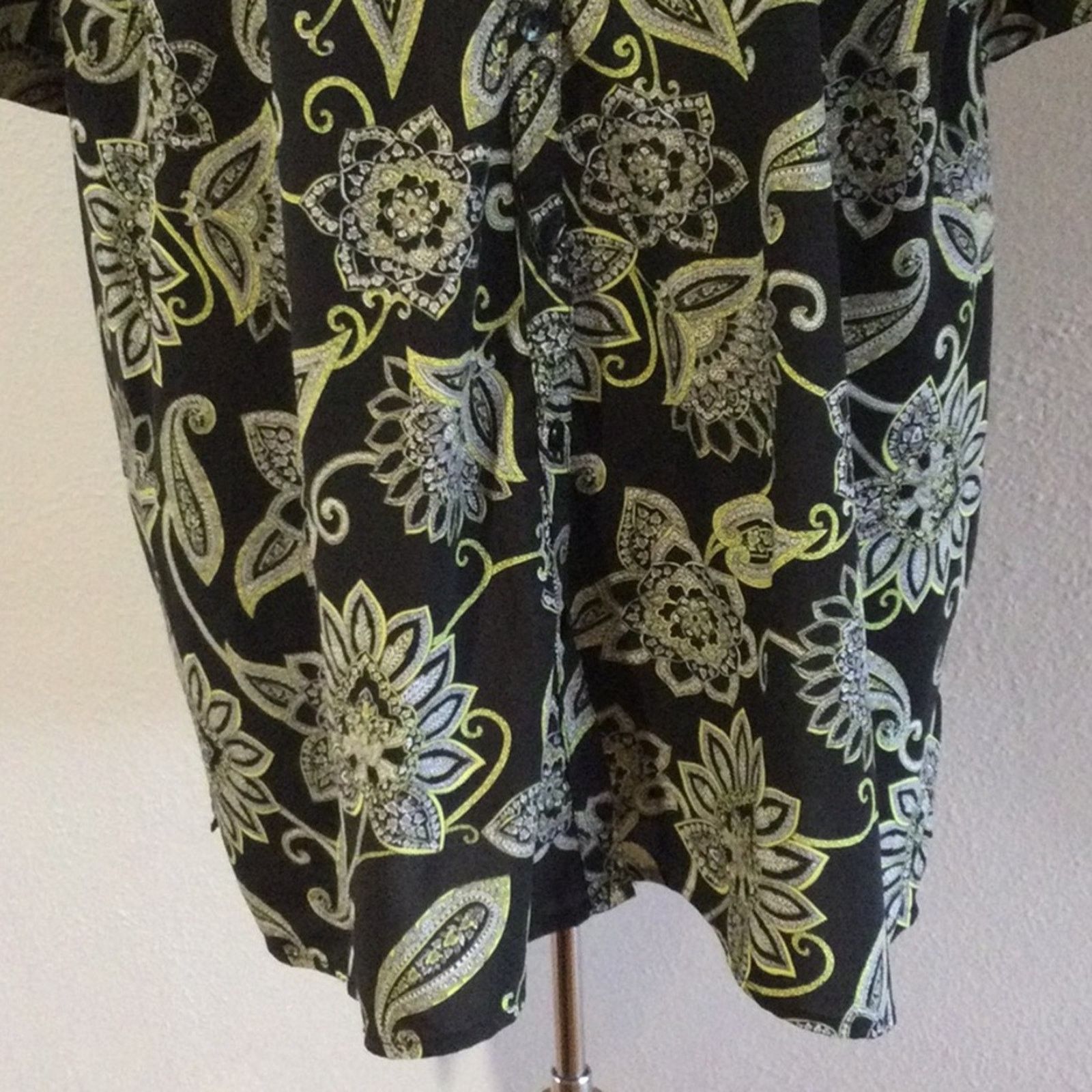 Other Catherines Blk/Green Paisley Button Front Top 3X 26/28W Size 3XL / US 20-22 - 3 Thumbnail