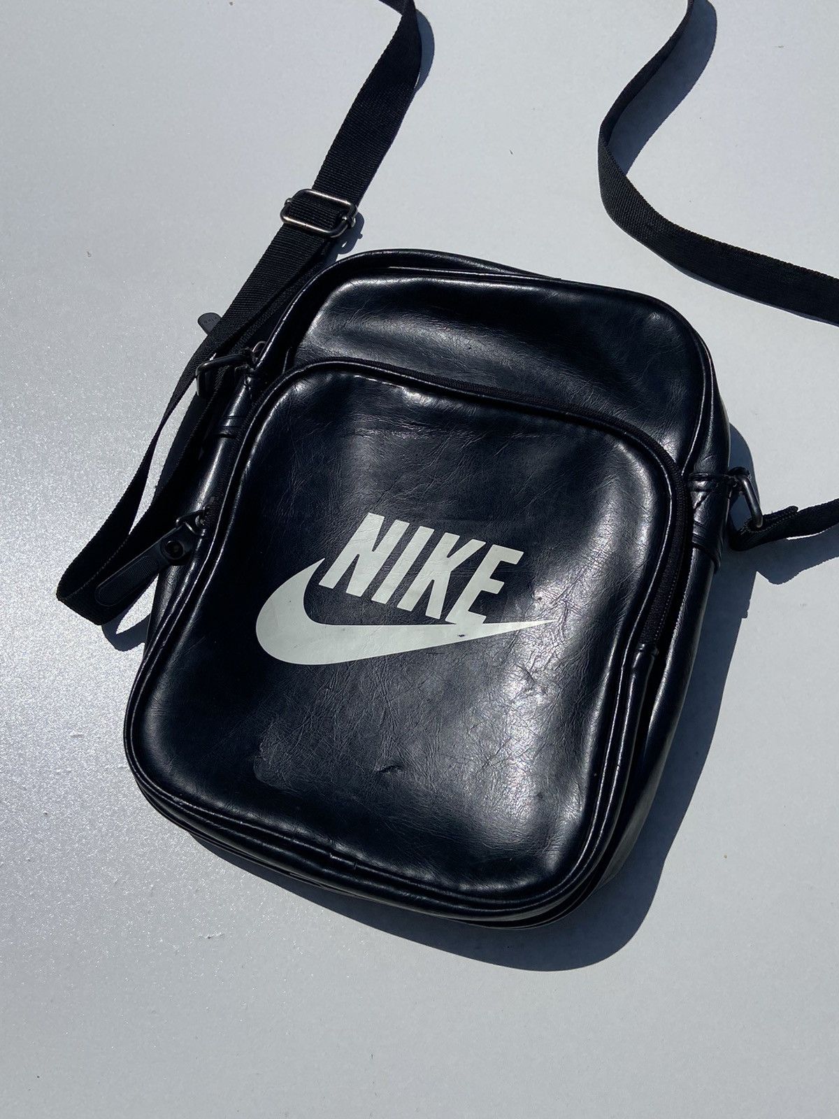 Vintage Nike Vintage Bag Y2K style messenger Size ONE SIZE - 2 Thumbnail