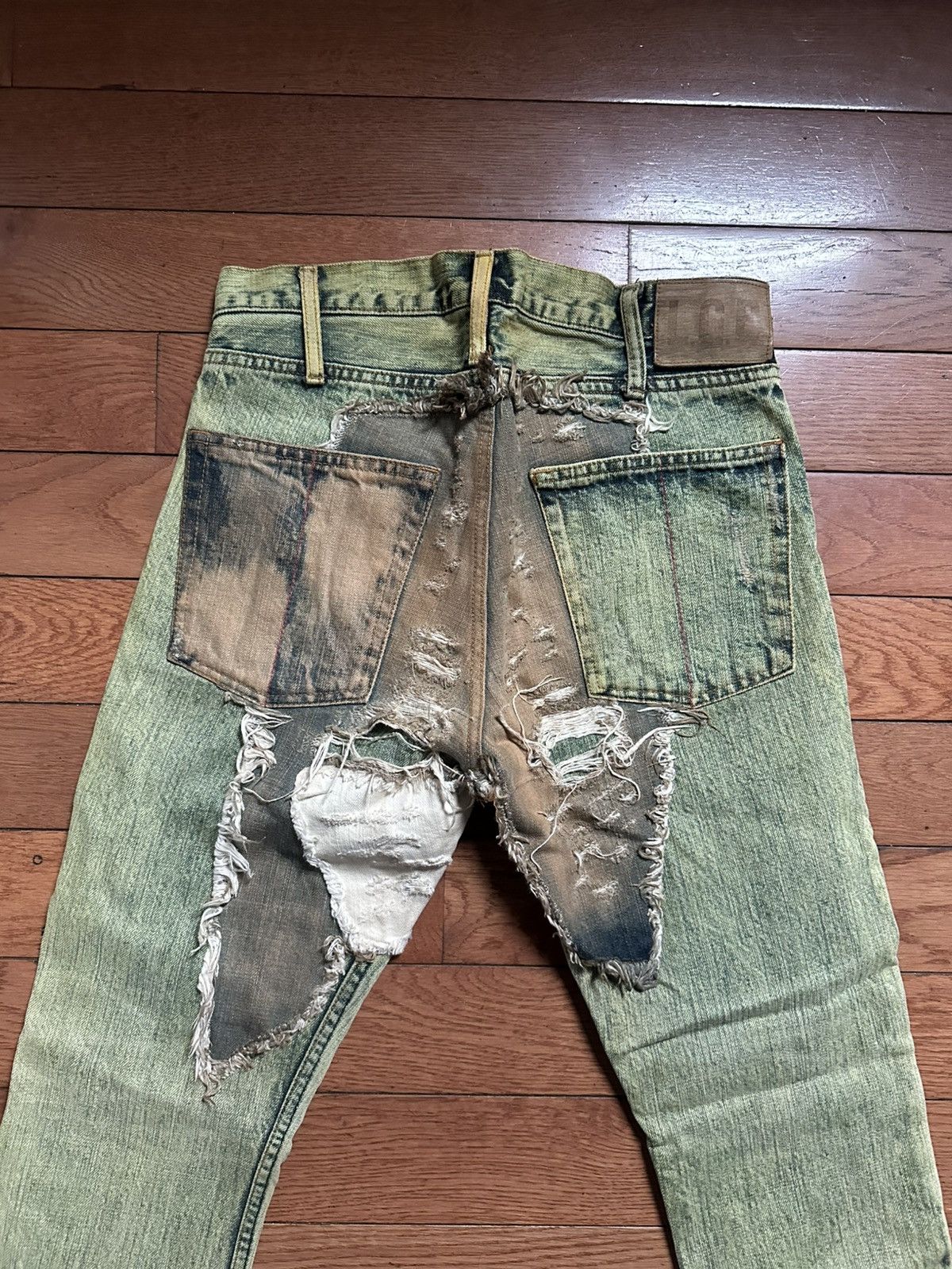 Le Grande Bleu (L.G.B.) LE GRANDE BLEU CRAZY PATCH DENIM Size US 27 - 3 Thumbnail