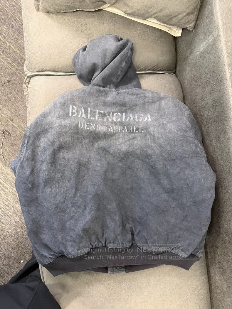 Balenciaga Balenciaga Back Letter Logo Retro Distressed Grey Denim Co Size US S / EU 44-46 / 1 - 2 Thumbnail