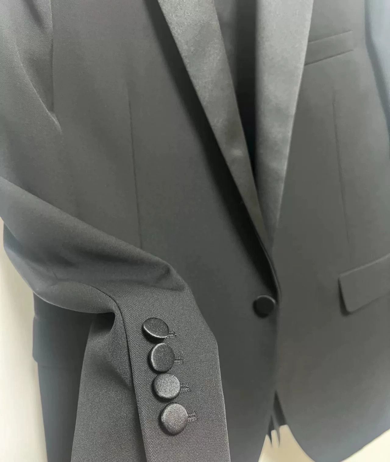 Saint Laurent Paris Saint Laurent Le Smoking Jacket Size XS / US 0-2 / IT 36-38 - 1 Thumbnail