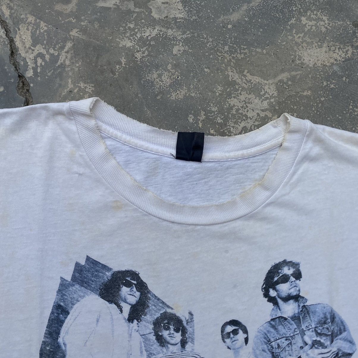 Band Tees 1980s distressed R.E.M album promo Size US M / EU 48-50 / 2 - 2 Thumbnail