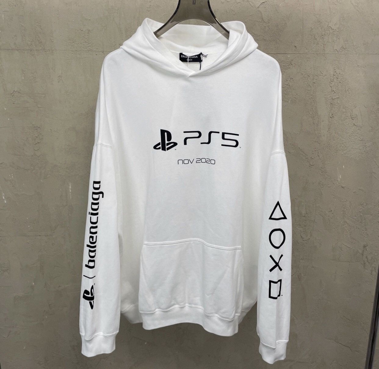 Balenciaga Balenciaga Ps5 Co branded White Letter Printed Hoodie Hoodie Size US S / EU 44-46 / 1 - 3 Thumbnail