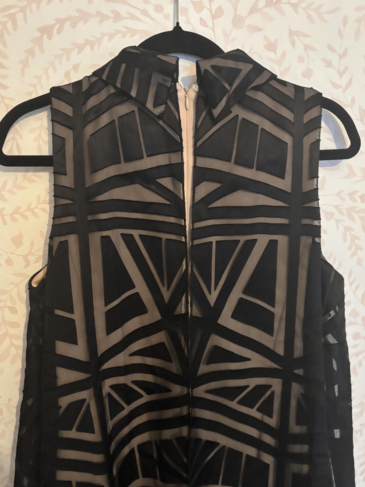 Vince Camuto NEW Vince Camuto Trapeze Burnout Geometric Swing Dress sz 10 Size L / US 10 / IT 46 - 3 Thumbnail