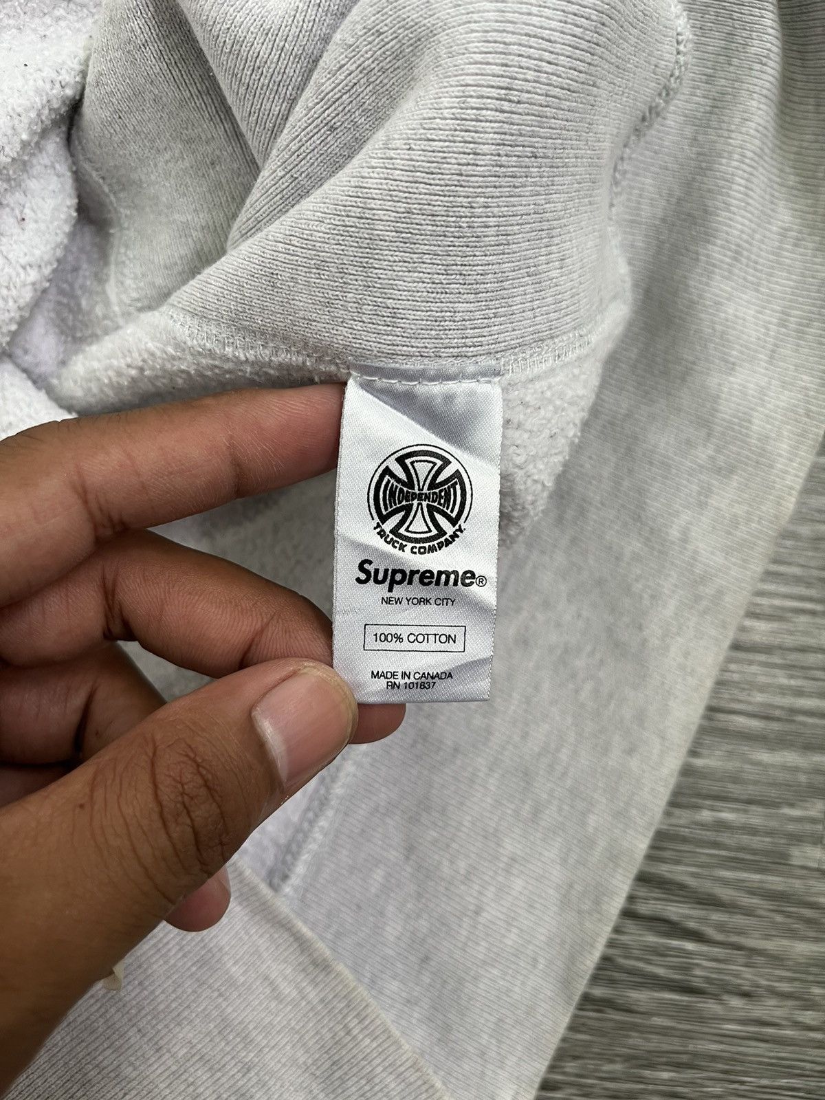 Supreme × Vintage Supreme x Independent Truck FW15 Hooded Sweatshirt Grey Size US M / EU 48-50 / 2 - 12 Thumbnail