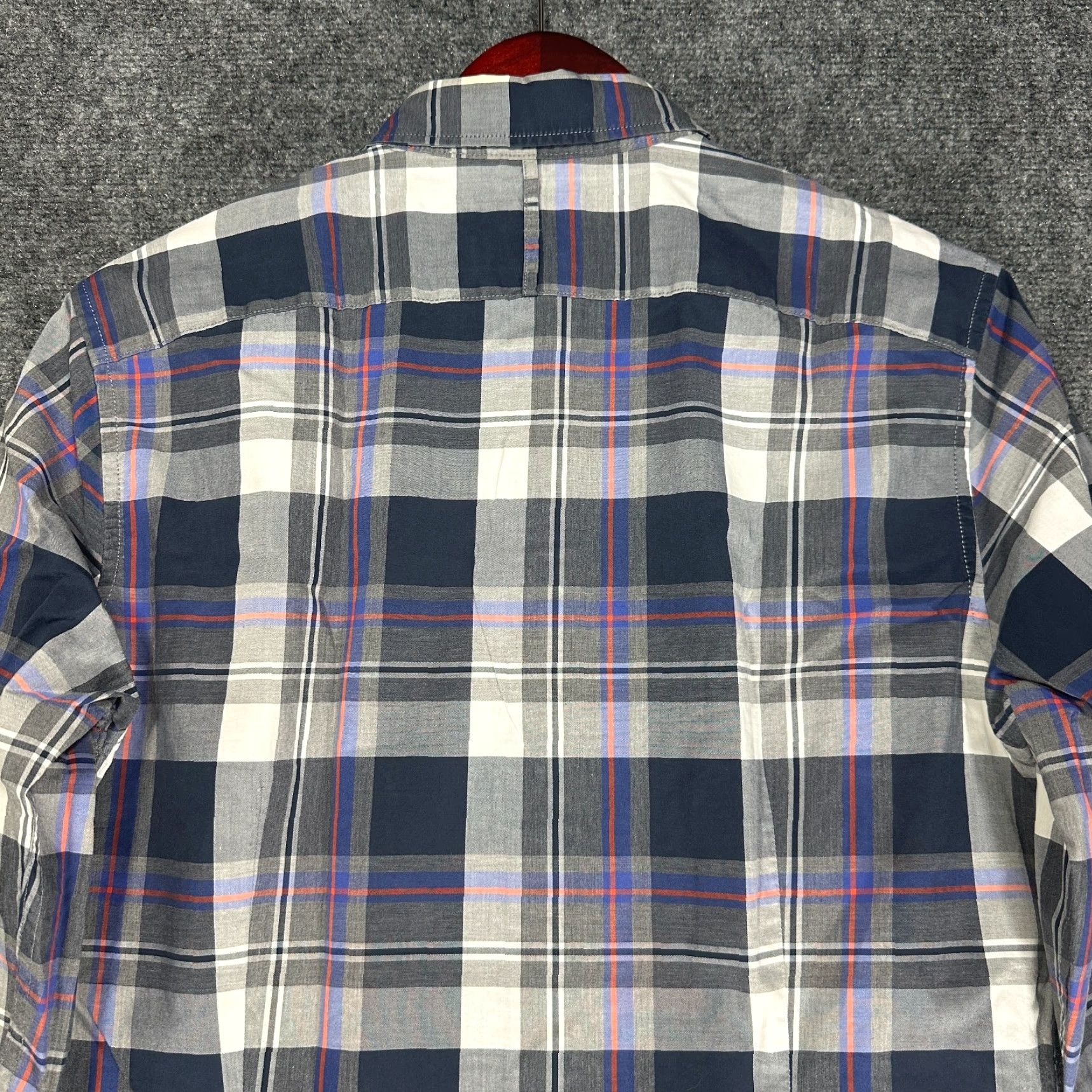 Banana Republic VINTAGE Banana Republic Shirt Mens S Grant Fit Custom Wash Gray Plaid Size US S / EU 44-46 / 1 - 6 Thumbnail