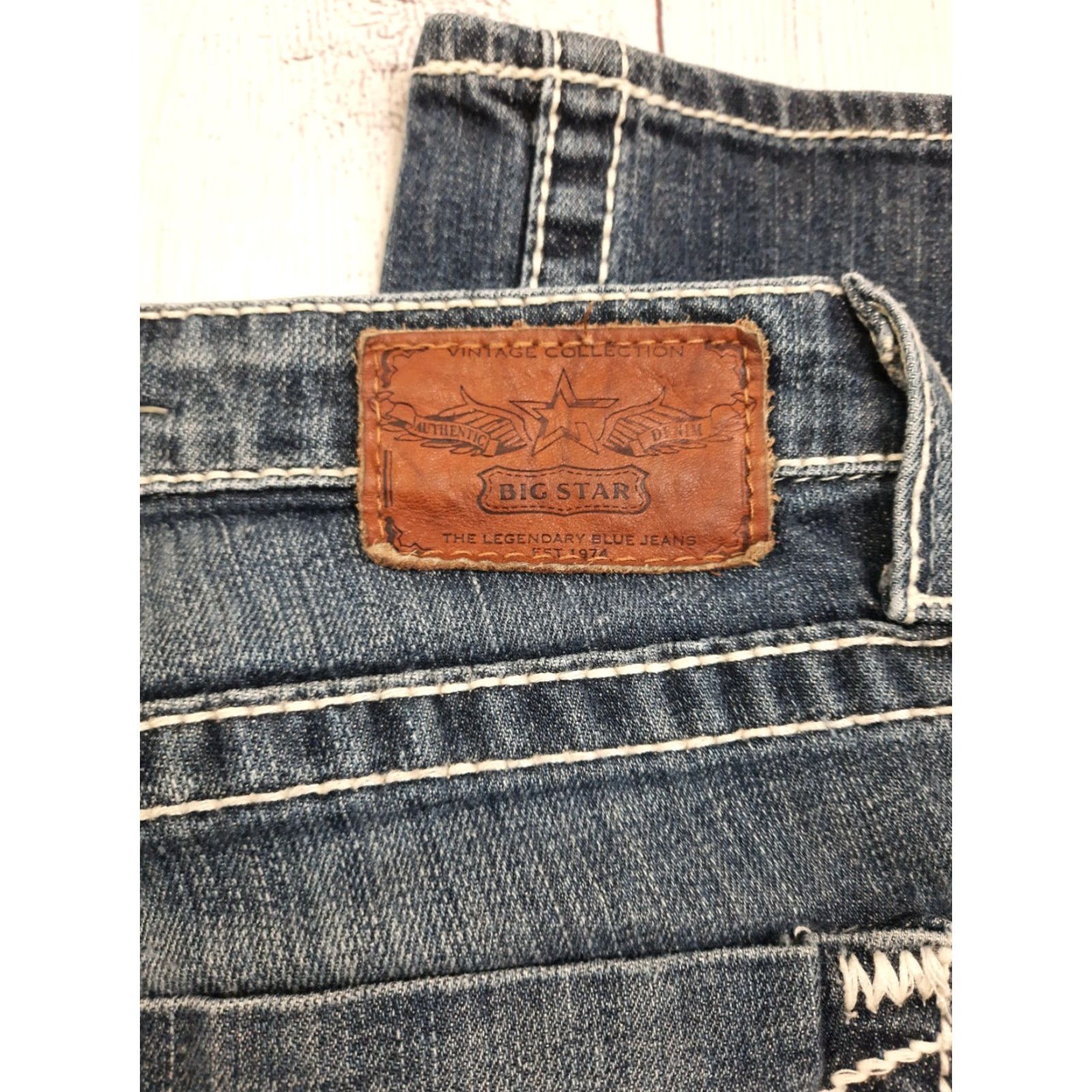 Denime Big Star LIV Capri Stretch Denim Crop Jeans Womens Size 28 Blue 5-Pocket Design Slim Crop Star Embroidered 21in Inseam Jeans Size 28" / US 6 / IT 42 - 7 Thumbnail