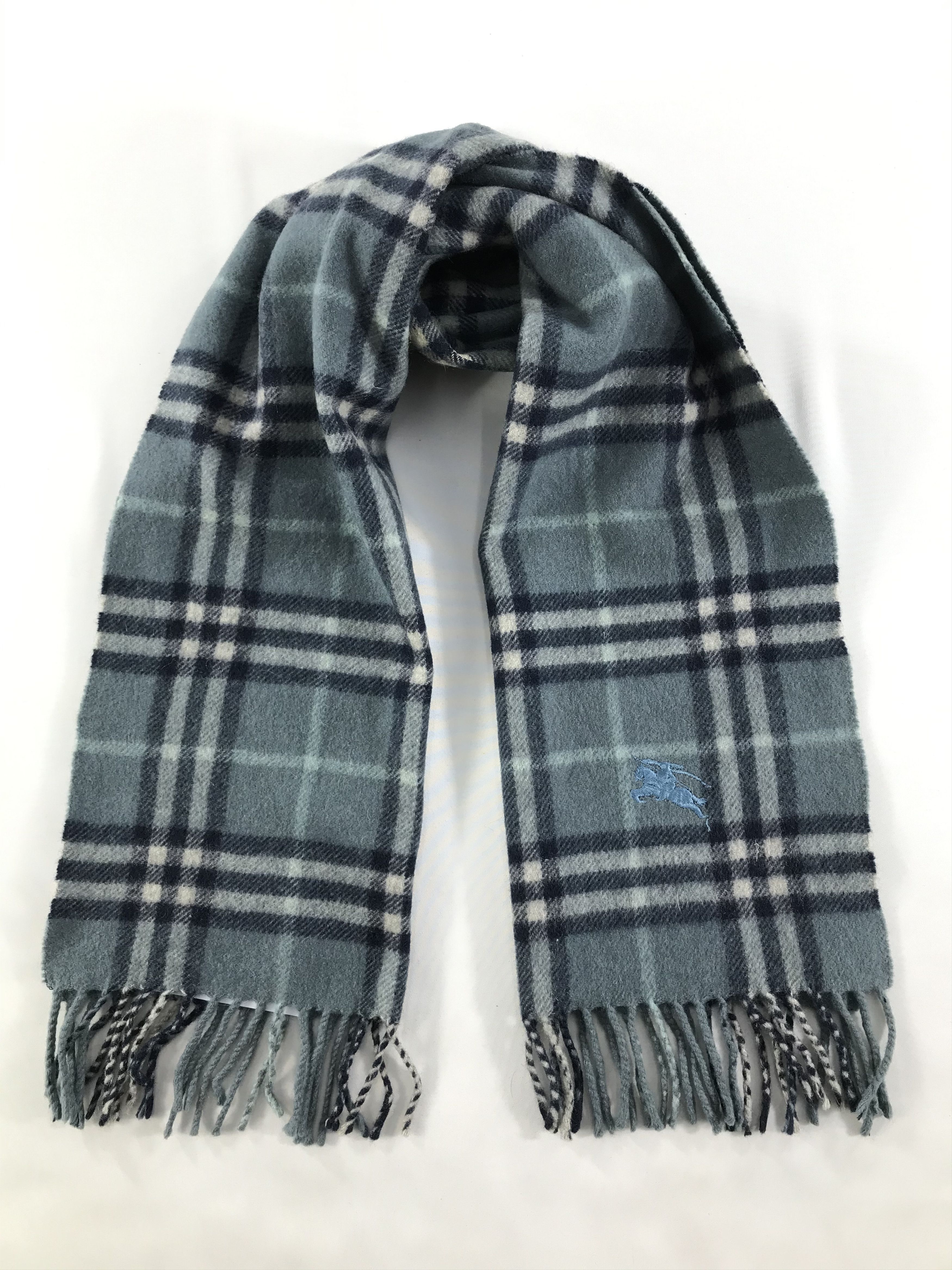 Burberry Vintage Burberry Scarf/Muffler/Neckwear MF1379 Size ONE SIZE - 1 Thumbnail