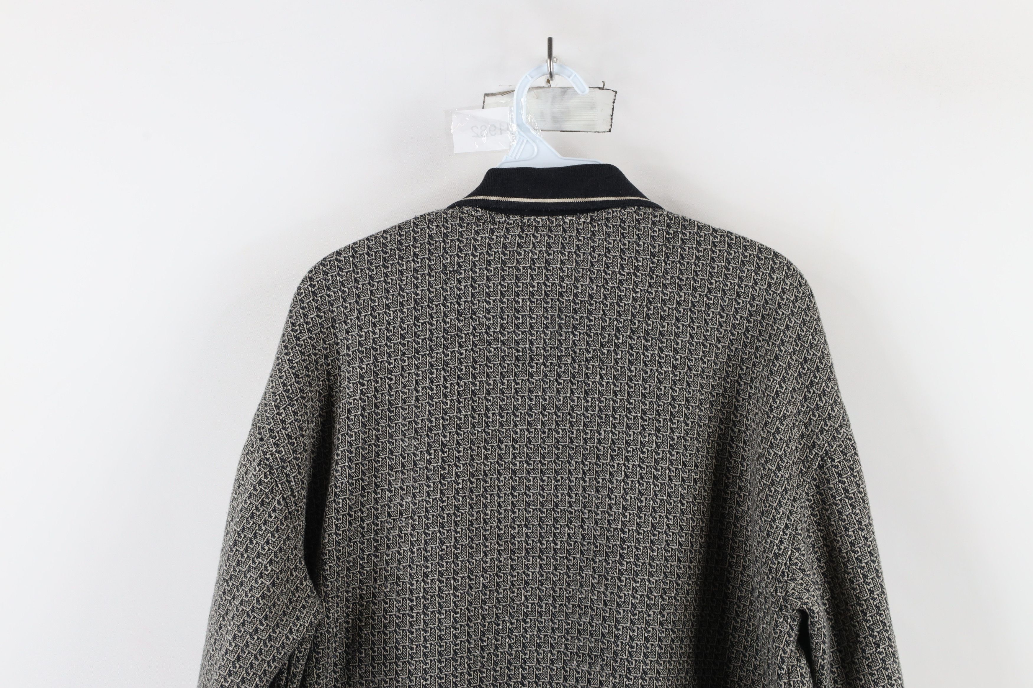 Vintage Vintage 90s Streetwear Faded Geometric Collared Sweatshirt Size US M / EU 48-50 / 2 - 9 Thumbnail