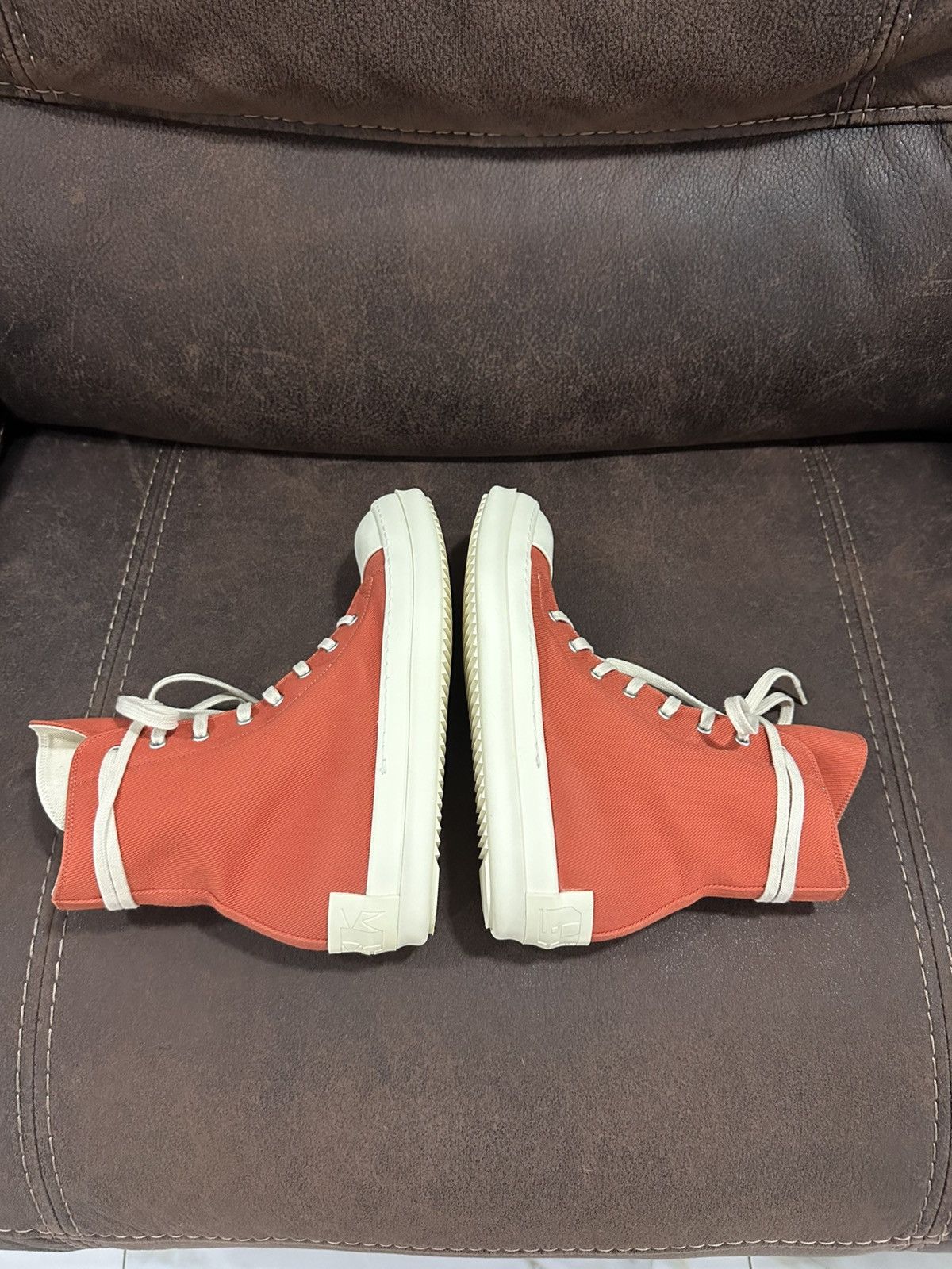 Rick Owens Drkshdw Rick Owens DRKSHDW Fogachine High Ramone Orange Milk Size 41 Size US 8 / EU 41 - 4 Thumbnail