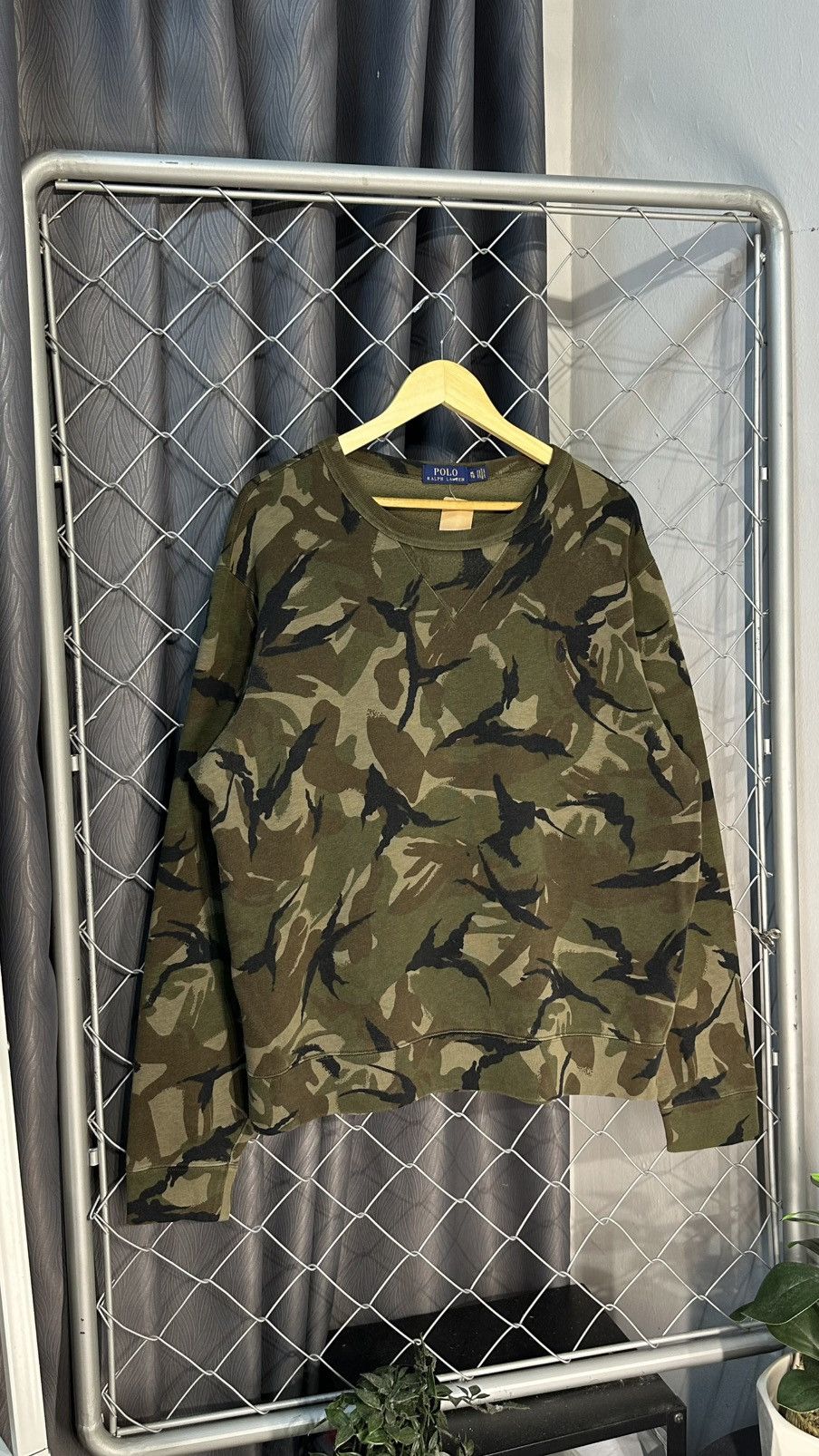 Polo Ralph Lauren Polo Ralph Lauren Camo Crewneck Sweatshirt Camouflage Size US XL / EU 56 / 4 - 1 Thumbnail