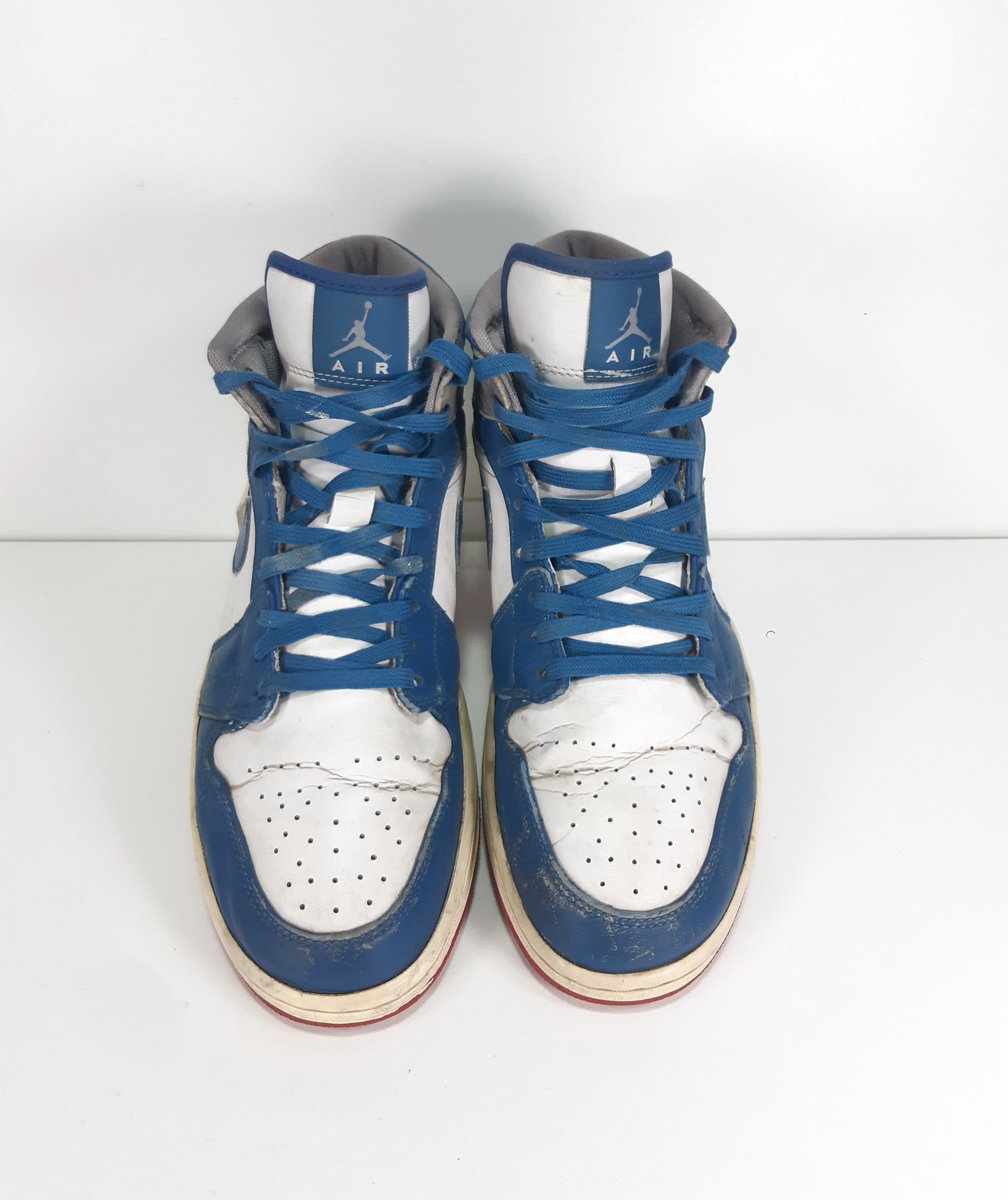 Nike NIKE Air Jordan 1 Mid True Blue 554724-107 size us10/eu44 Size US 10 / EU 43 - 7 Thumbnail