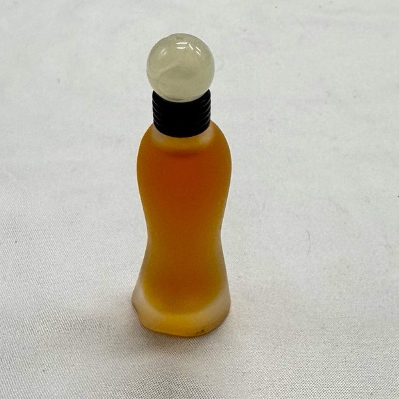 Halston VTG new! Halston Catalyst mini travel perfume dabber Size ONE SIZE - 1 Thumbnail