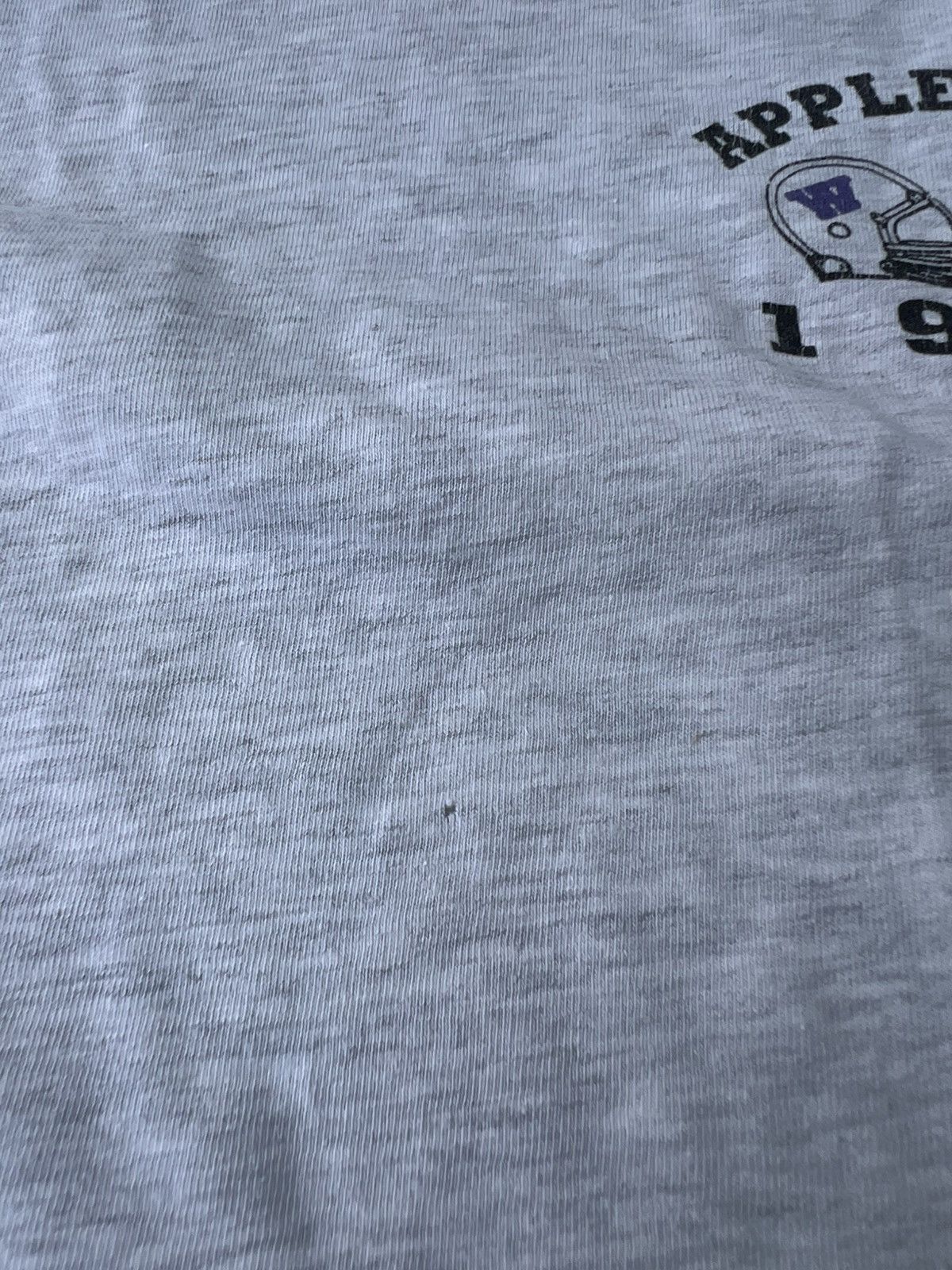 Vintage 90s Huskies Cougars Apple Cup t-shirt Size US XL / EU 56 / 4 - 6 Thumbnail