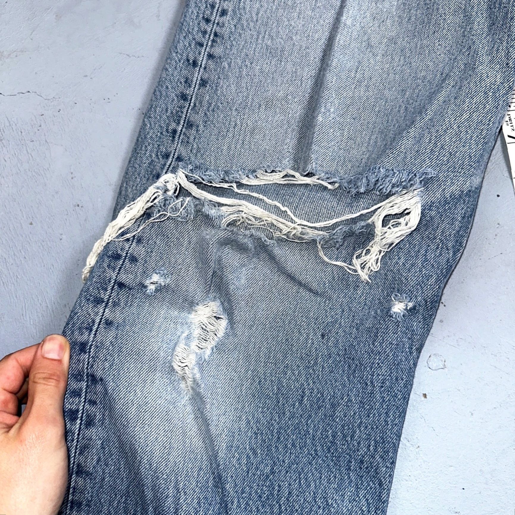 Levi's Levi's 501 Jeans Vintage 90s Straight Leg Light Wash Blue 38x34 Men Regular Maison? Size US 38 / EU 54 - 6 Thumbnail