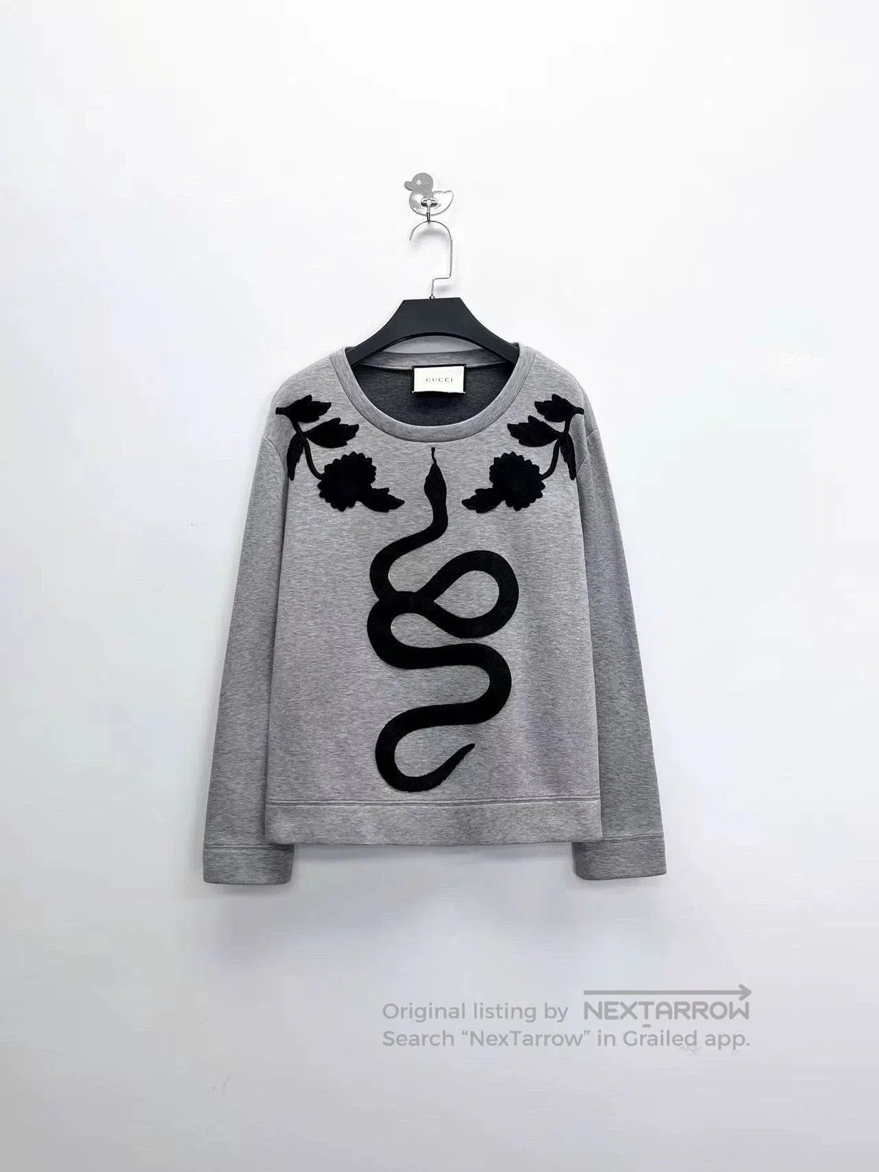Gucci gray snake logo embroidered sweatshirt. Size US S / EU 44-46 / 1 - 1 Thumbnail