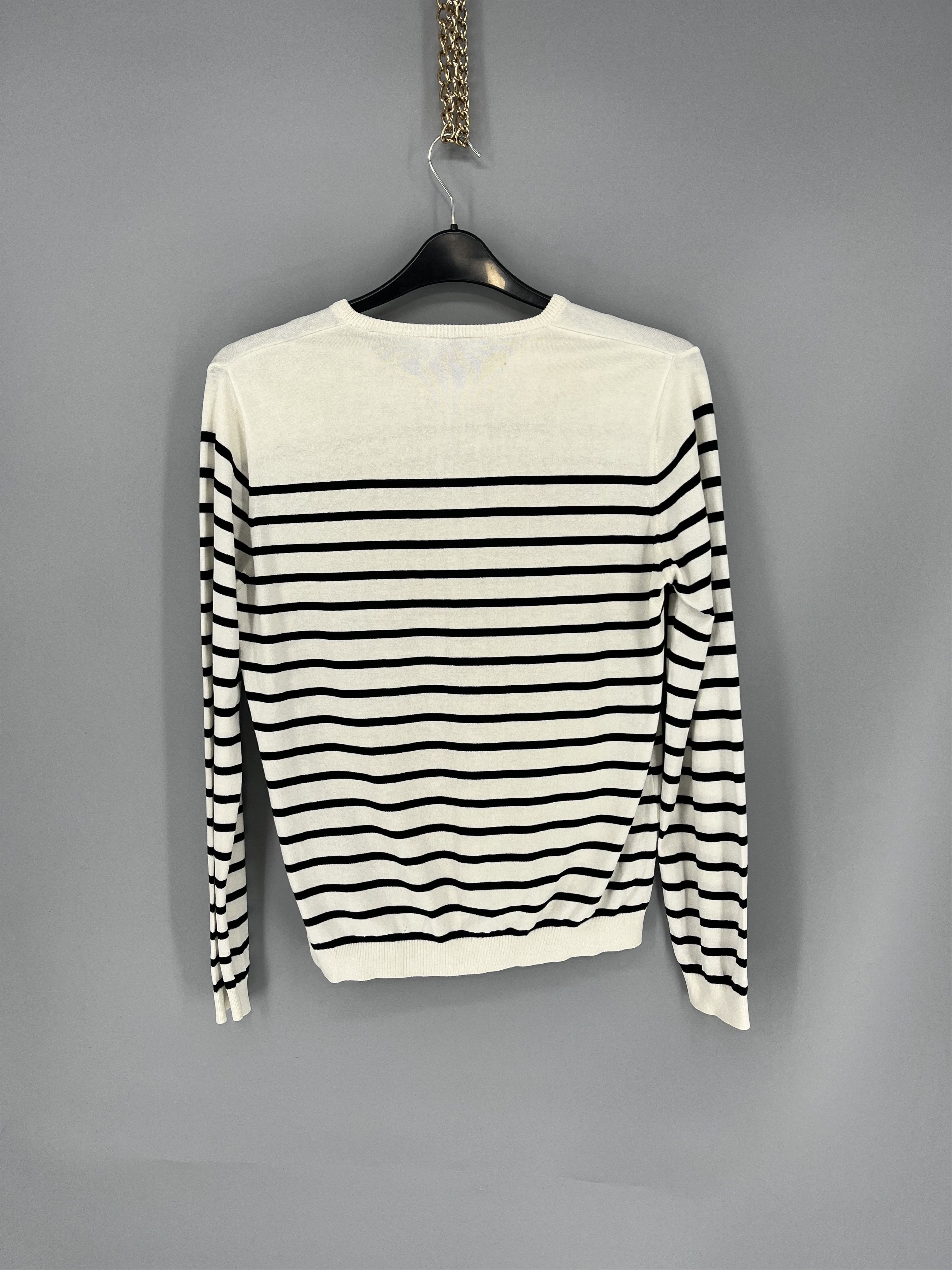 Cerruti 1881 Cerruti 1881 Sweater Vintage Very Rare Men’s luxury style Size US M / EU 48-50 / 2 - 11 Thumbnail