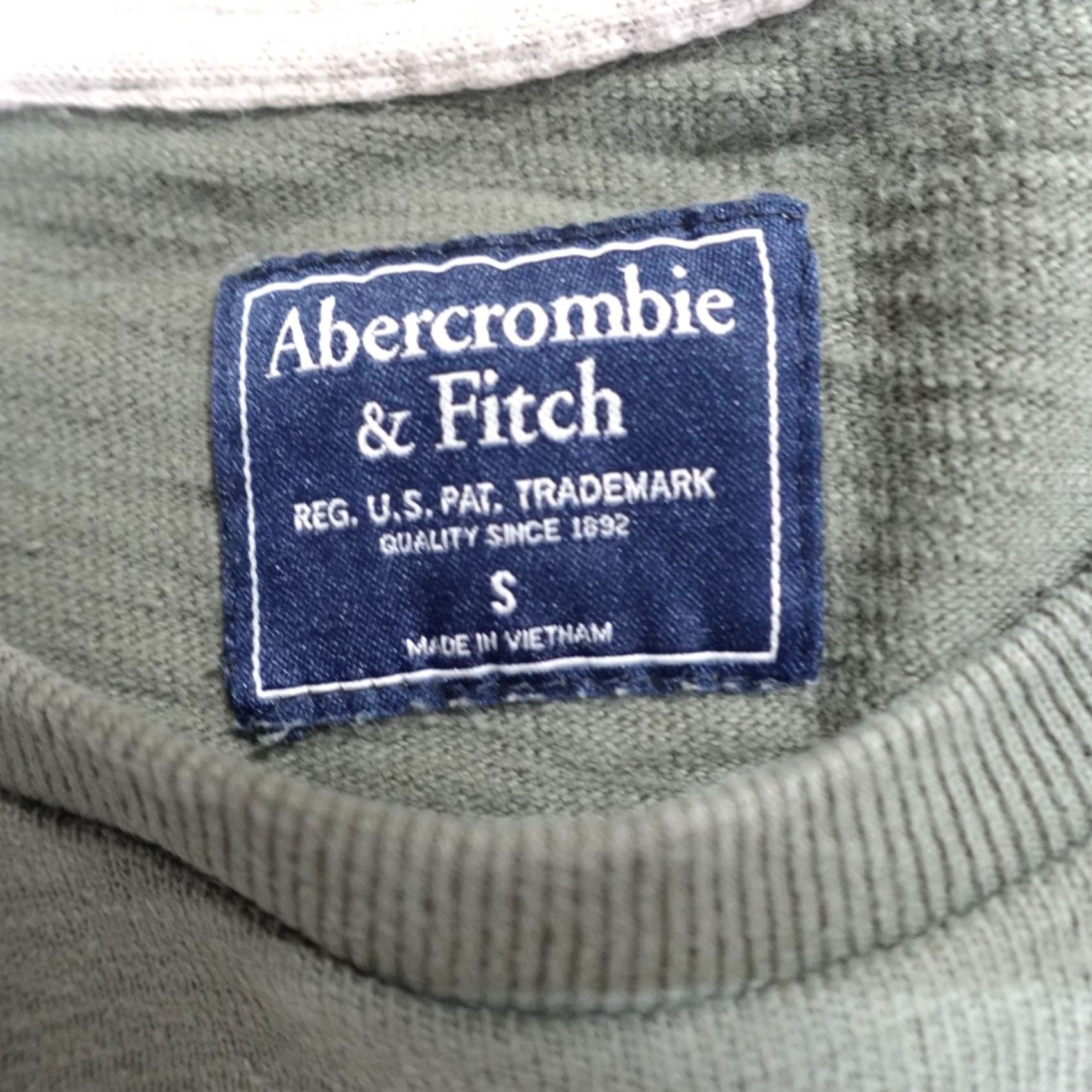 Abercrombie & Fitch Abercrombie & Fitch Shirt Small Green Long Sleeve Embroidered Pocket Crew Neck Men XS S? Size US S / EU 44-46 / 1 - 2 Thumbnail